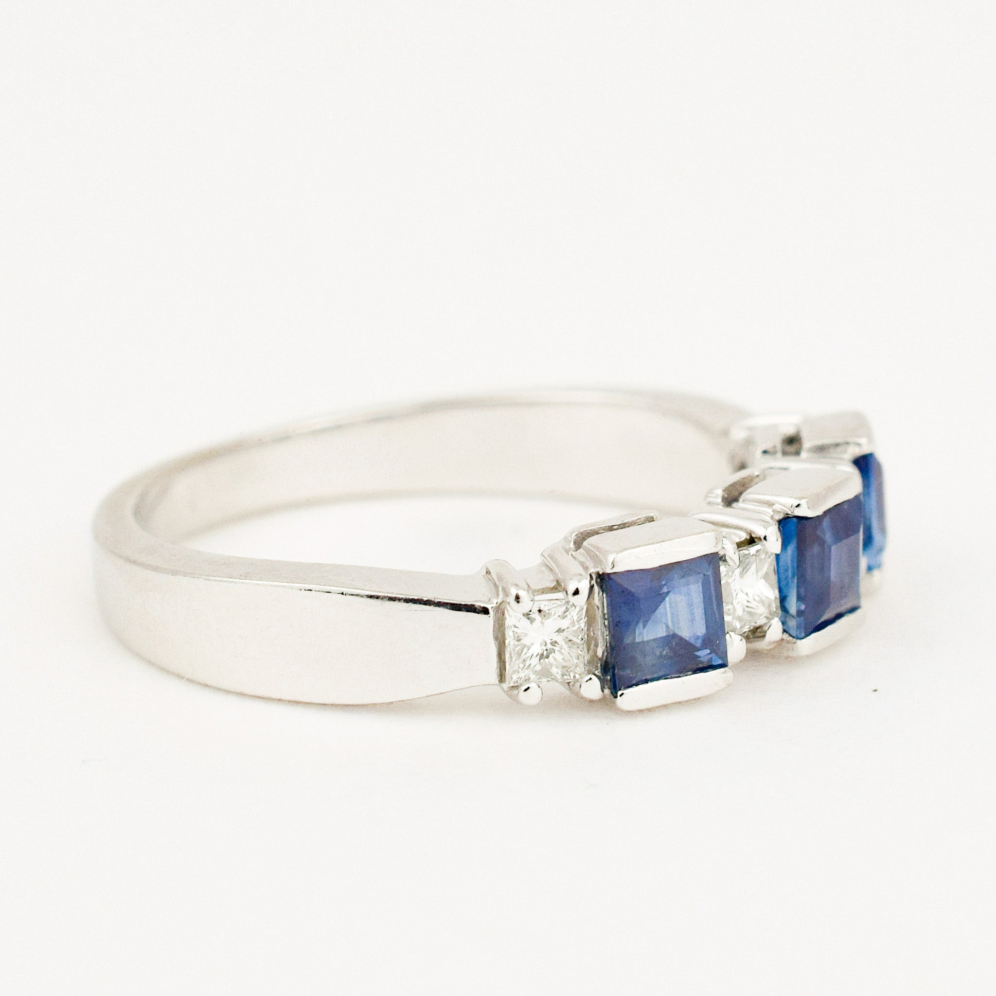 vintage 14k gold White Gold Sapphire Trilogy Ring