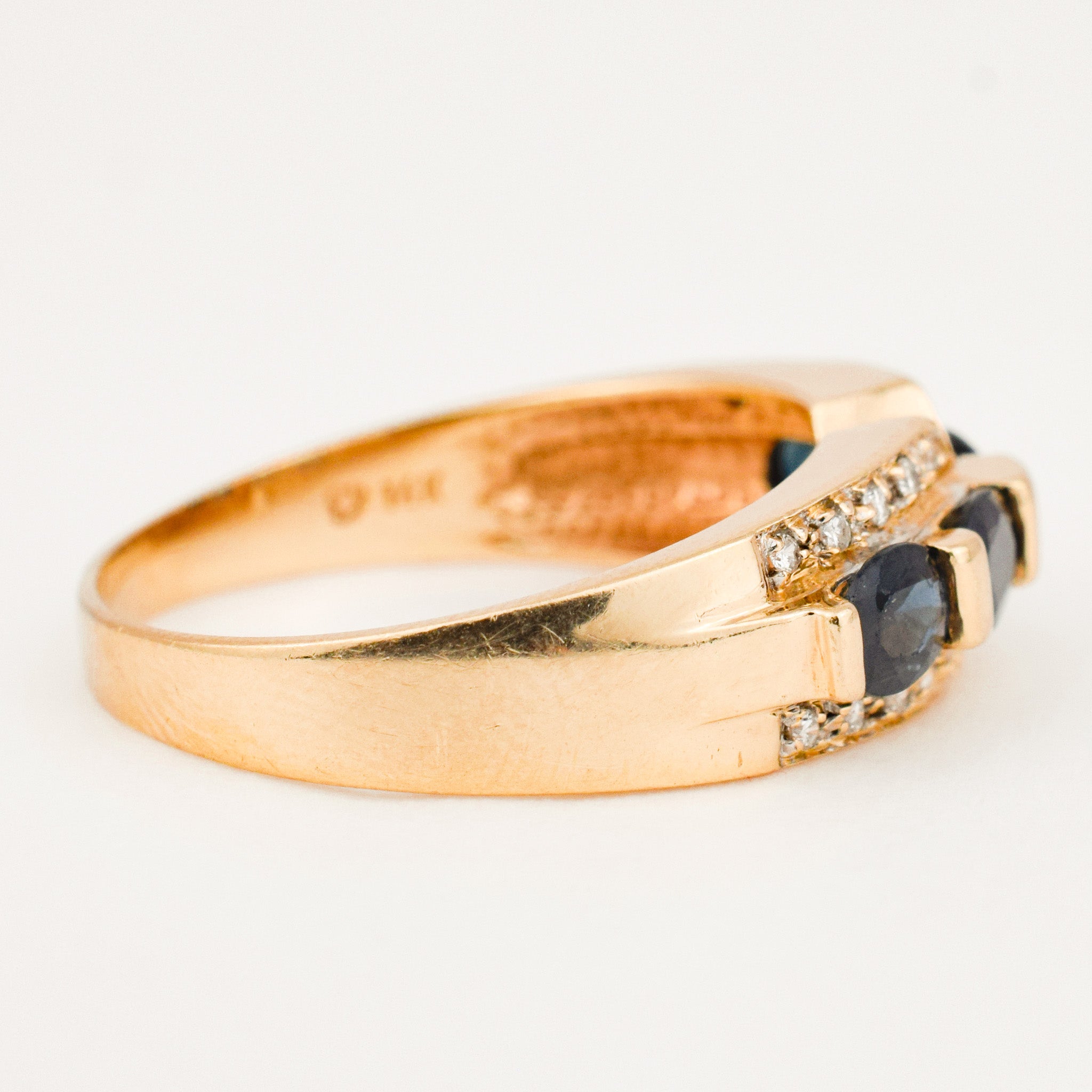 vintage Exquisite Sapphire and Diamond Ring