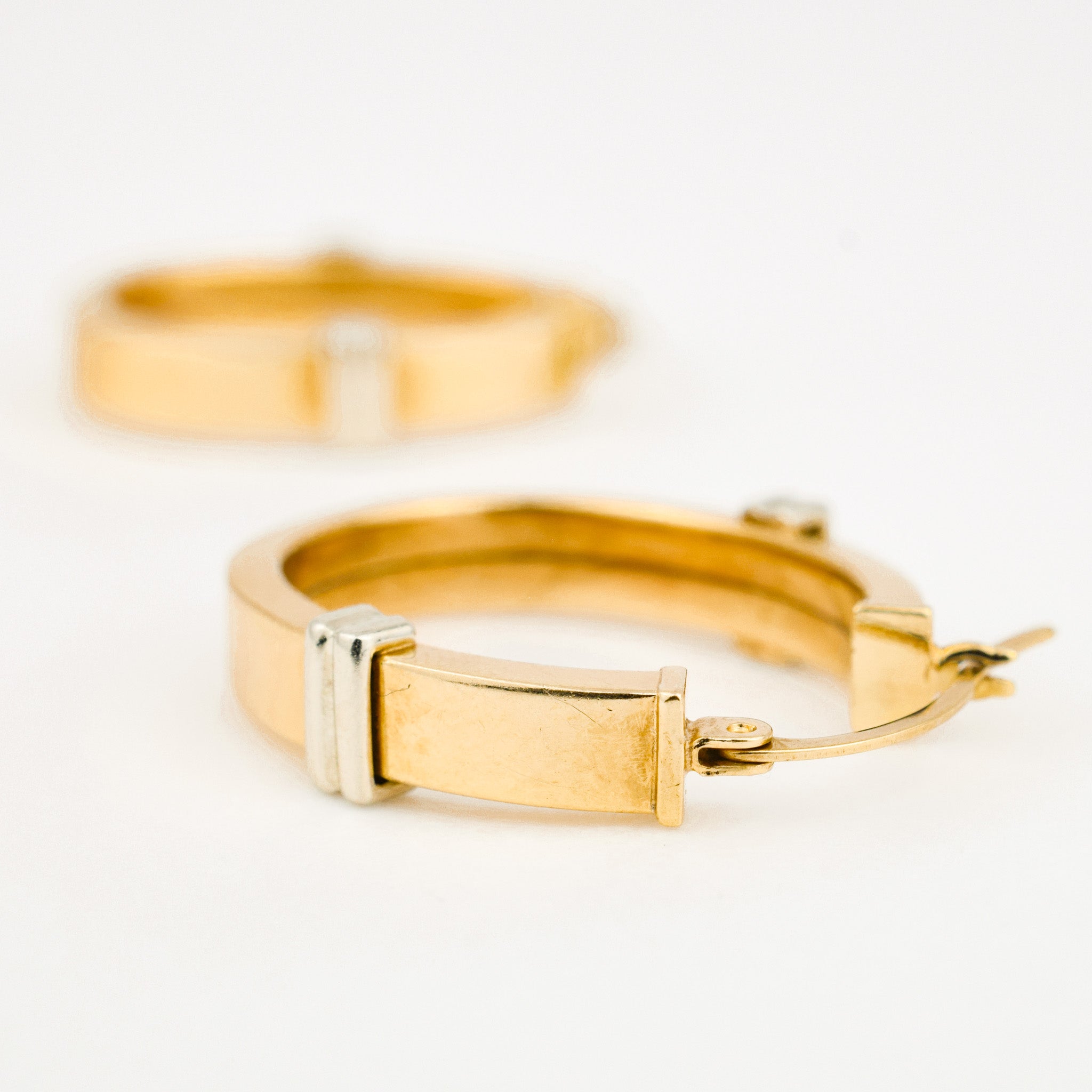 28 mm Two-Tone Oval Gold Hoop Earrings