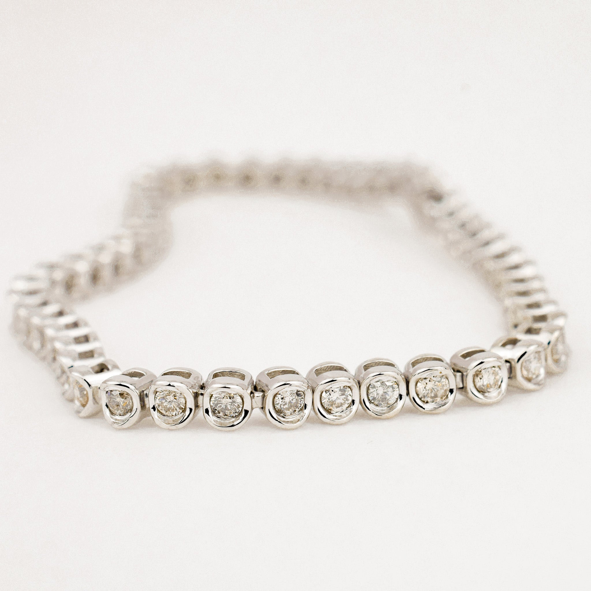 vintage 1.9 ct 7" Tennis Bracelet with 52 diamonds