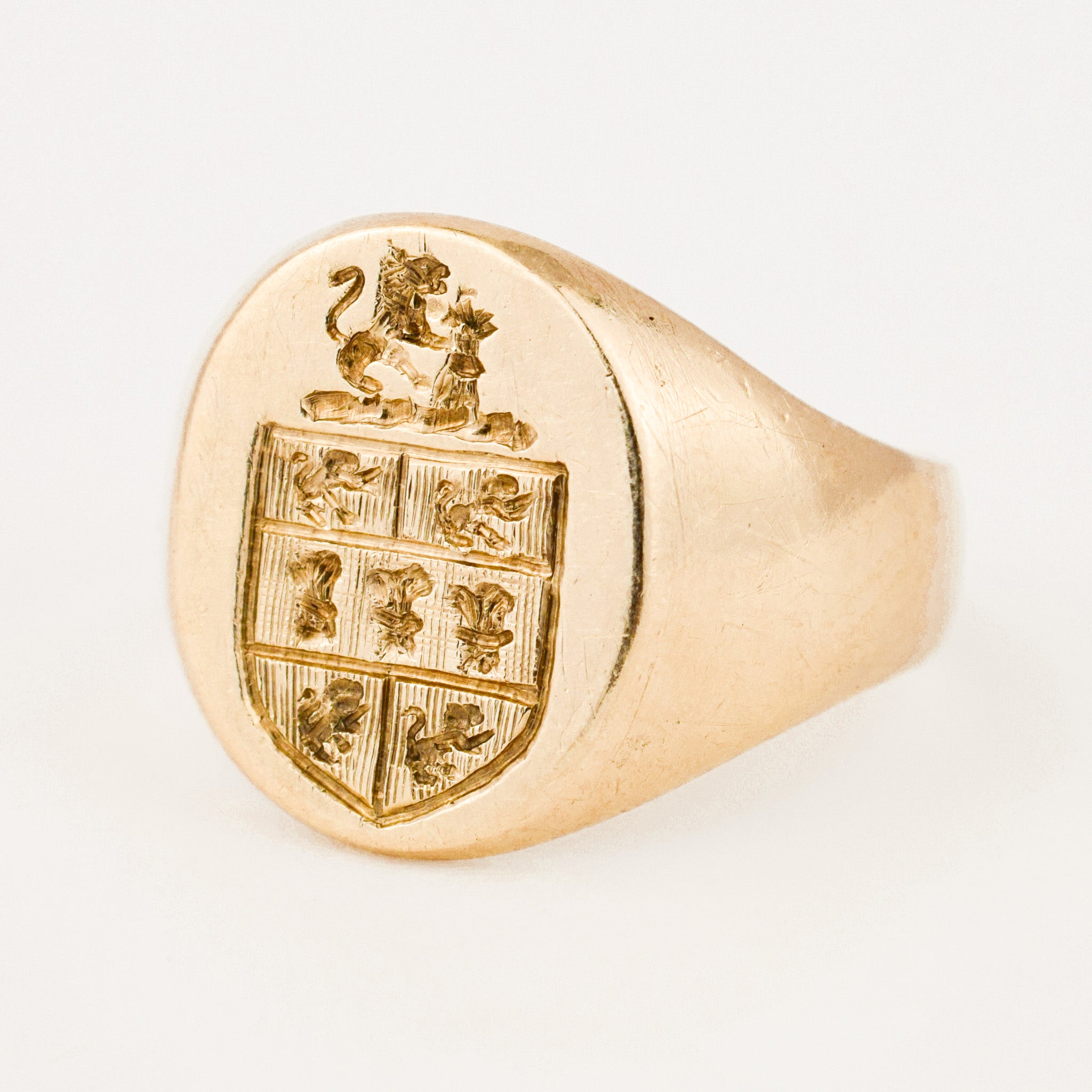 vintage gold family crest ring