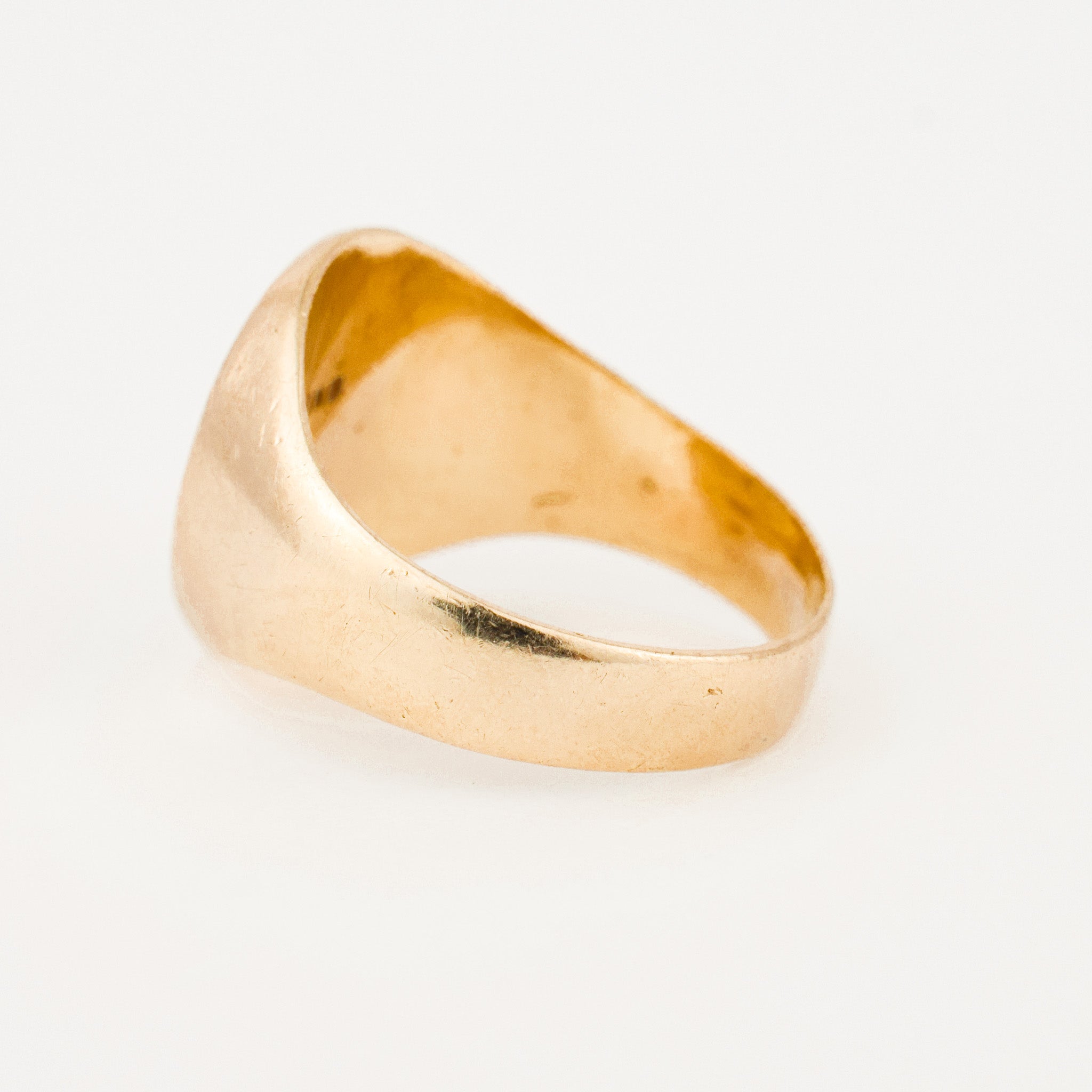 vintage gold family crest ring