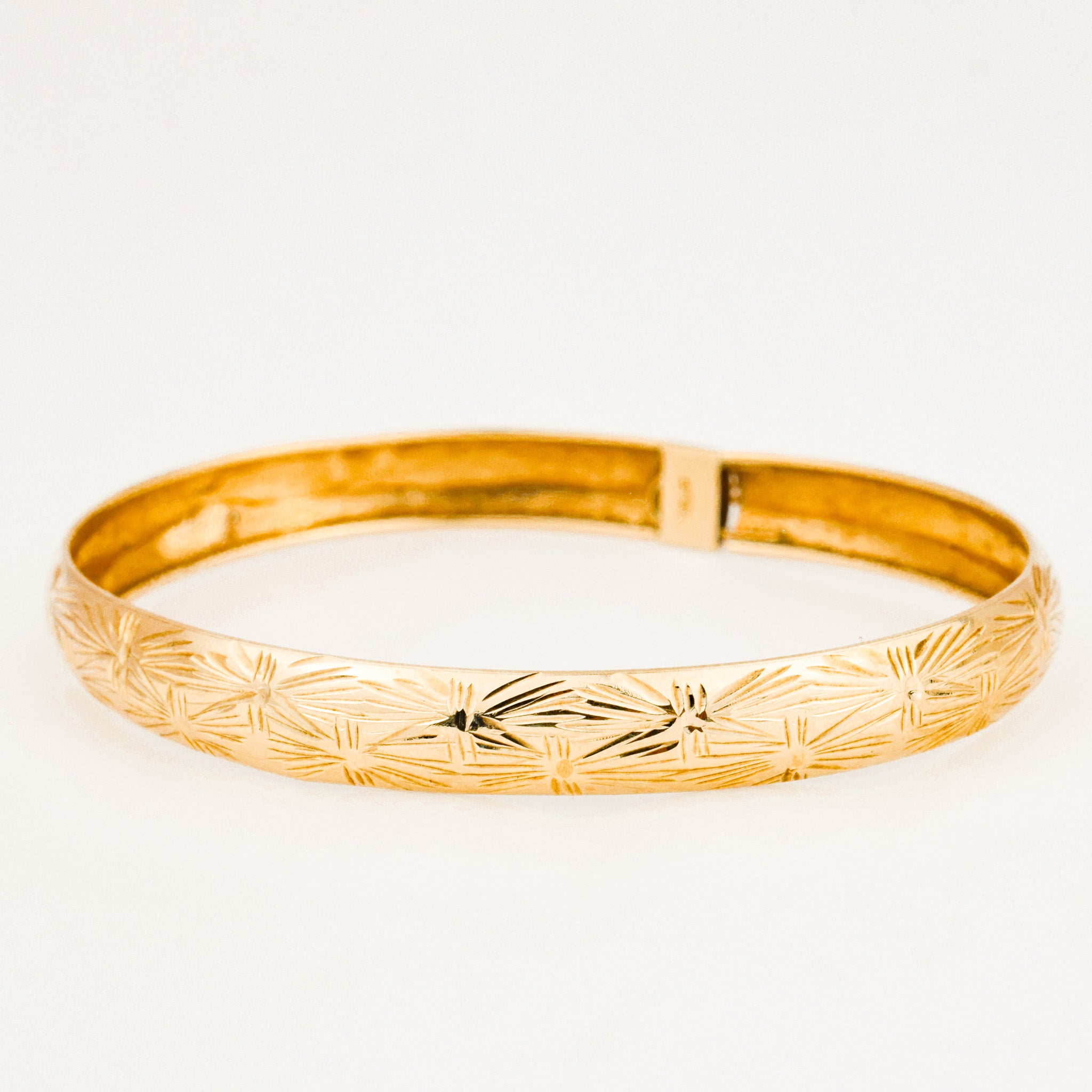 63.5 mm Dazzling Gold Bangle Bracelet