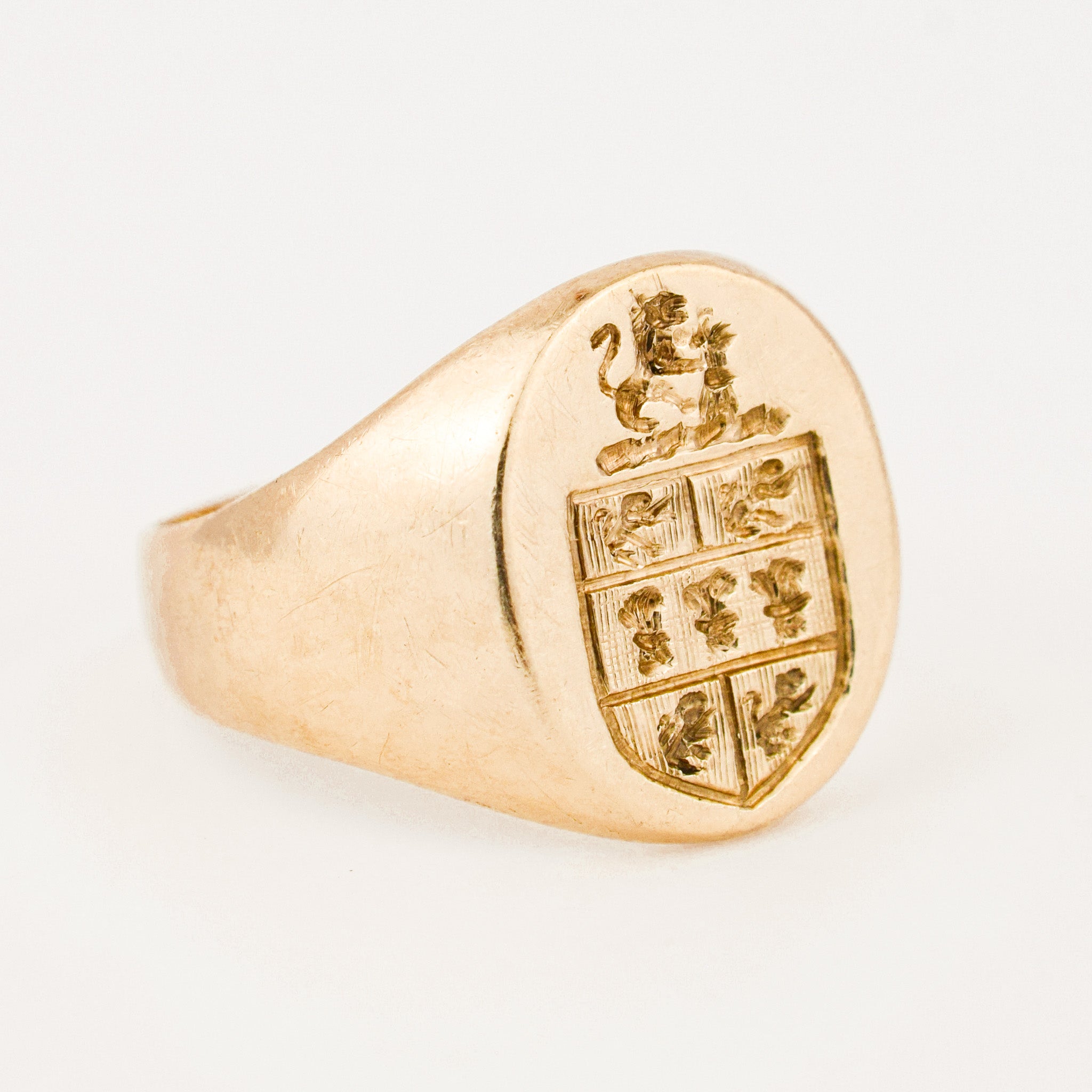 vintage gold family crest ring