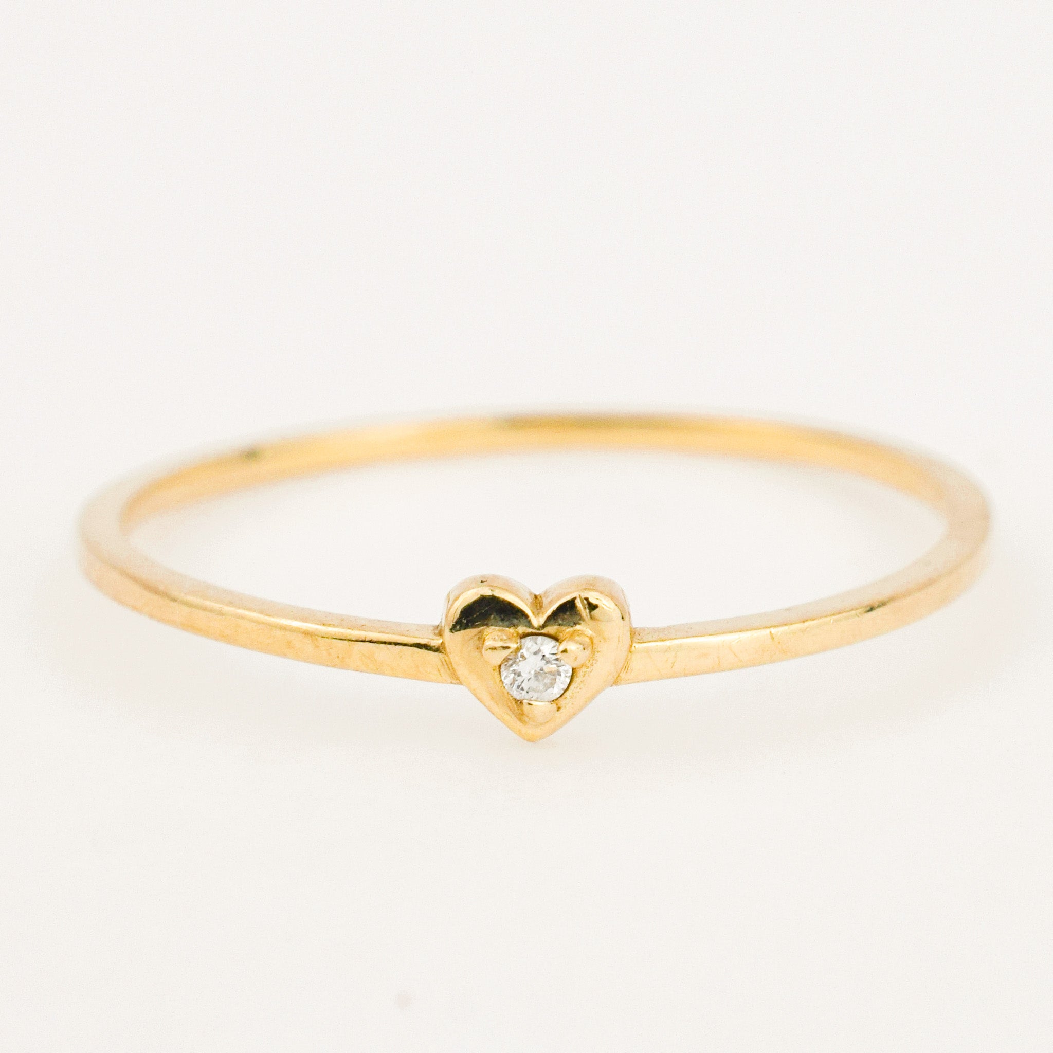 Gold heart ring with diamond sale