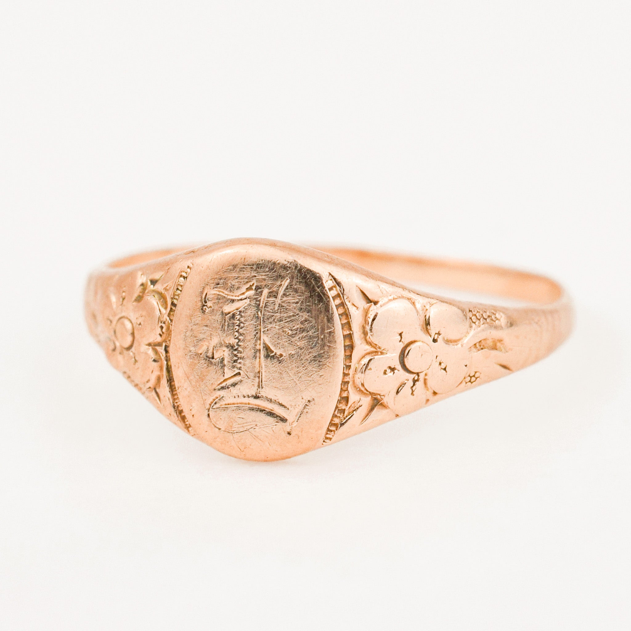 vintage gold 'L' Signet Ring