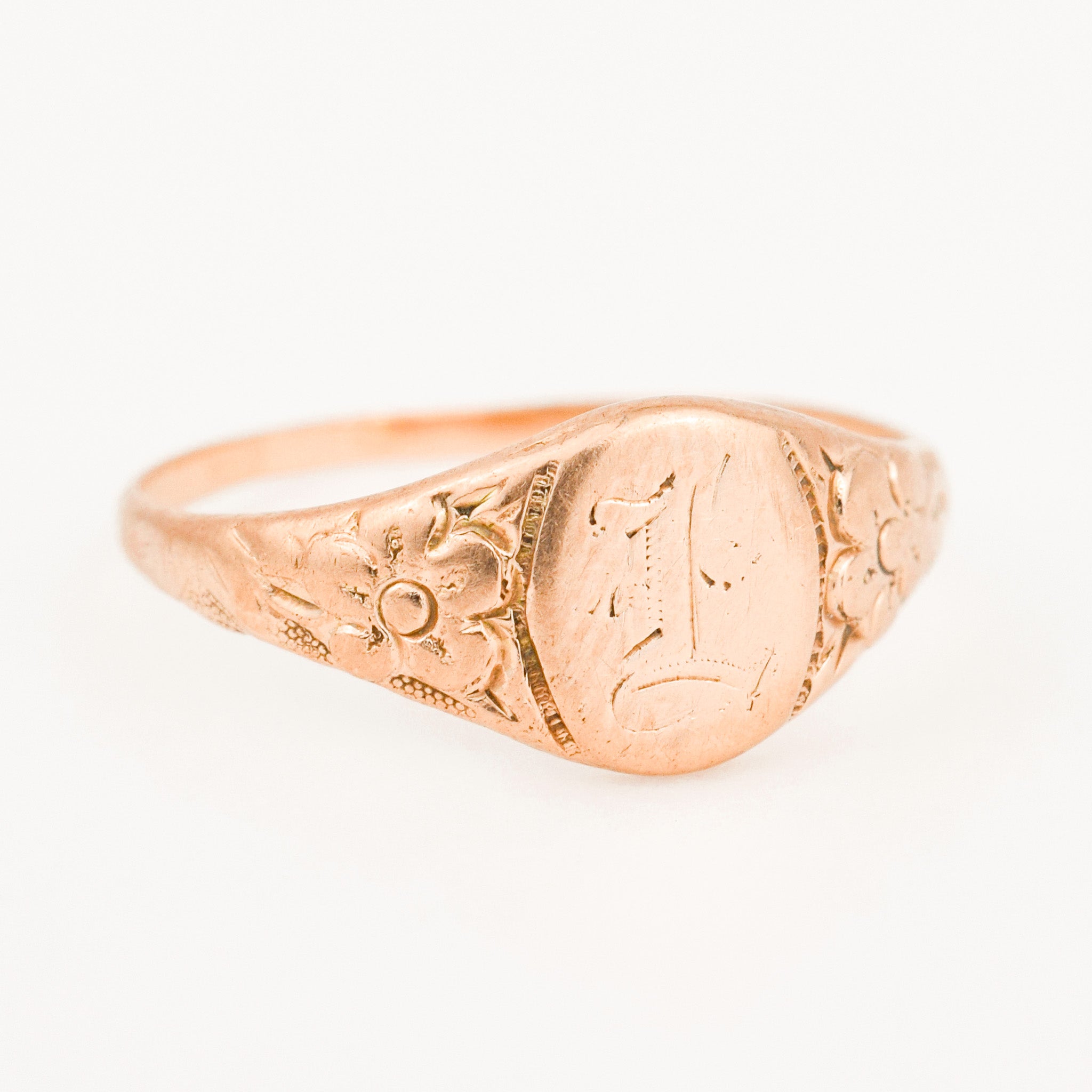 vintage gold 'L' Signet Ring