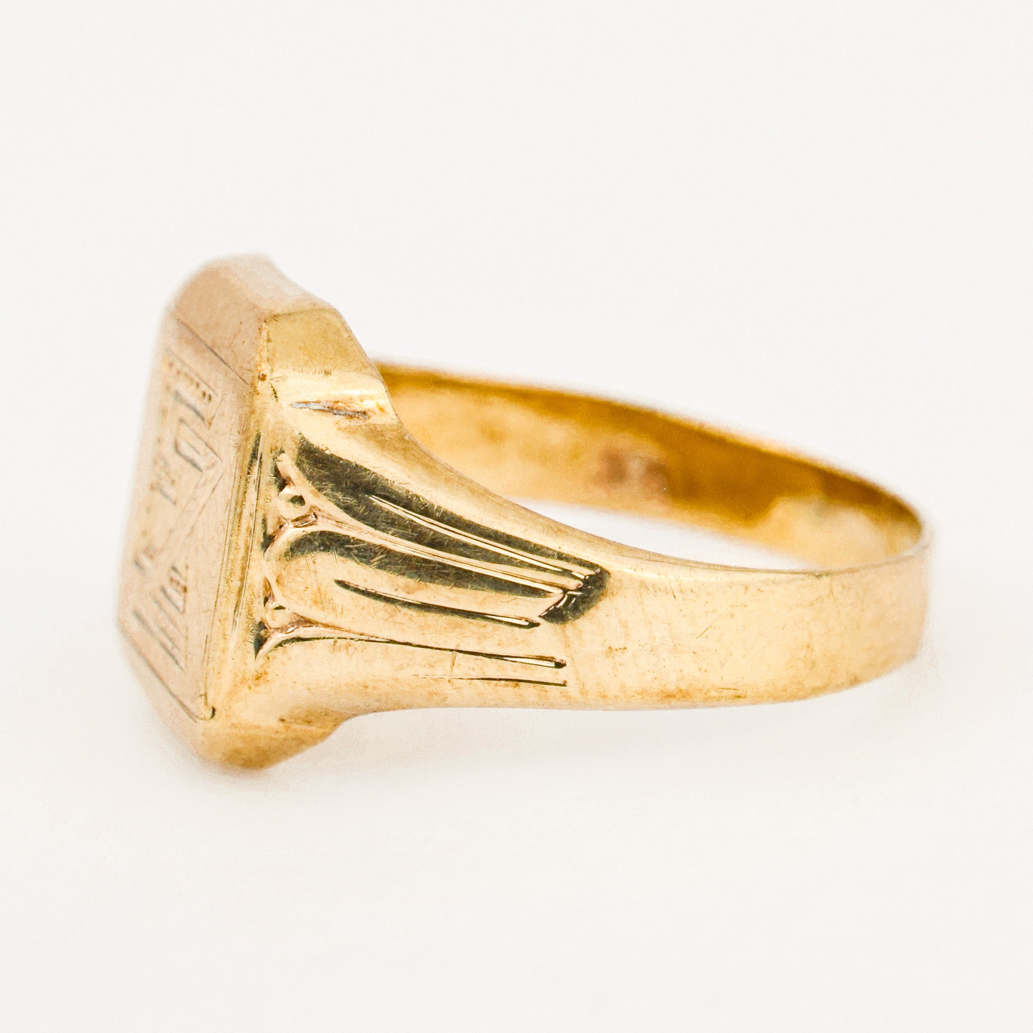 vintage gold 'EZ' Signet Ring