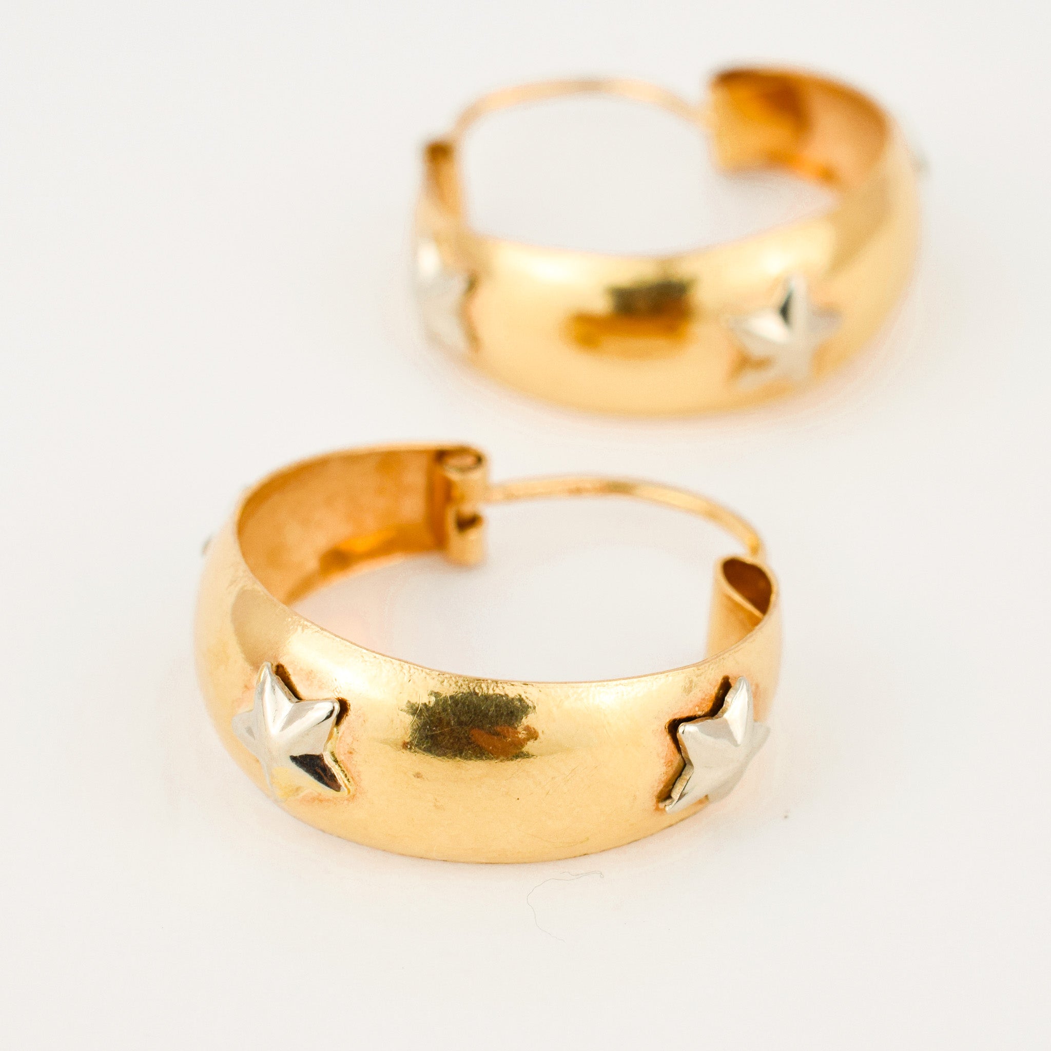 vintage 18k star hoop earrings
