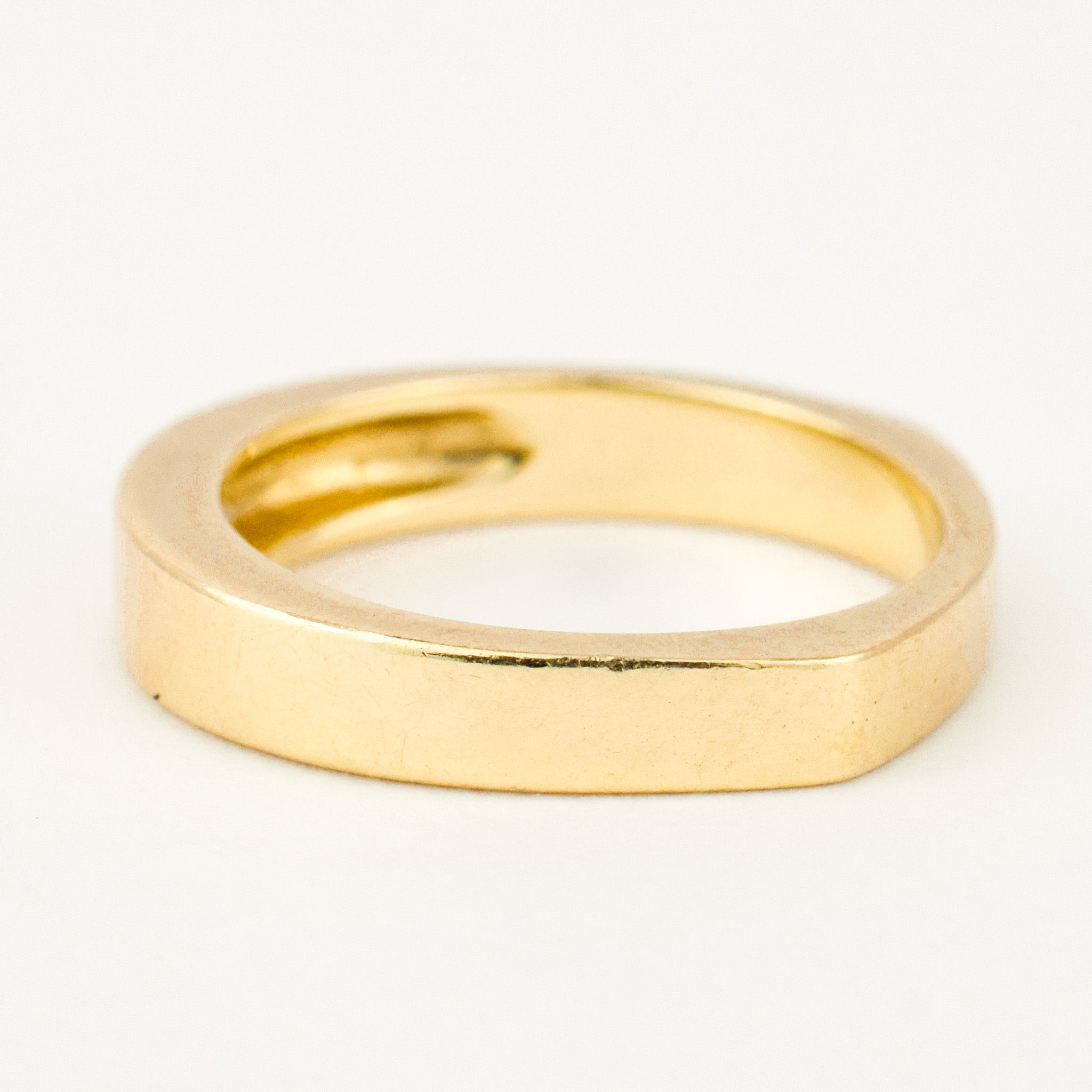 vintage 4.2 mm Square Back Gold Band