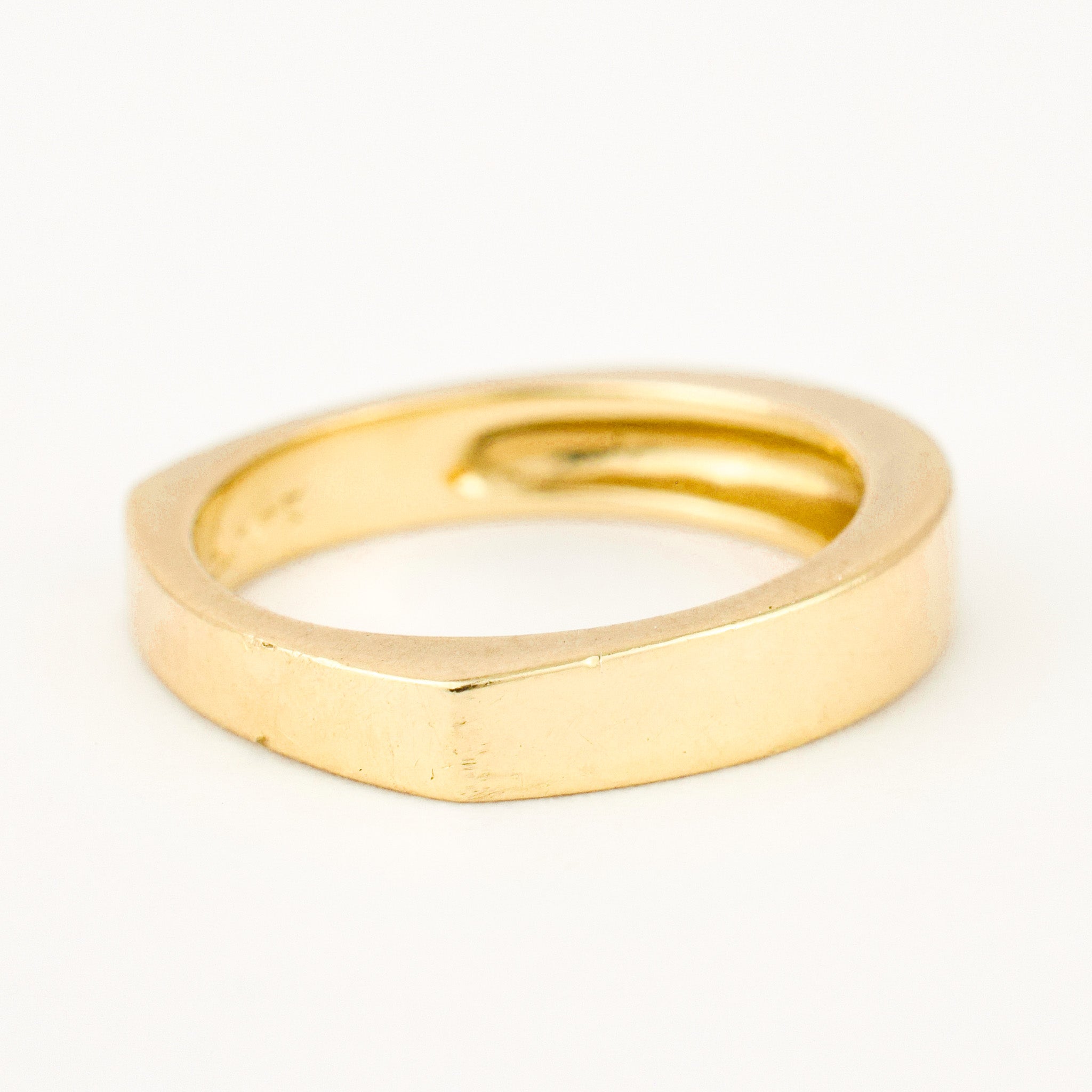 vintage 4.2 mm Square Back Gold Band