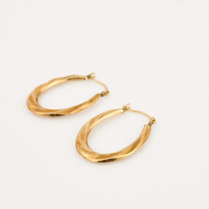 vintage gold 21.8mm Oval Wave Hoops