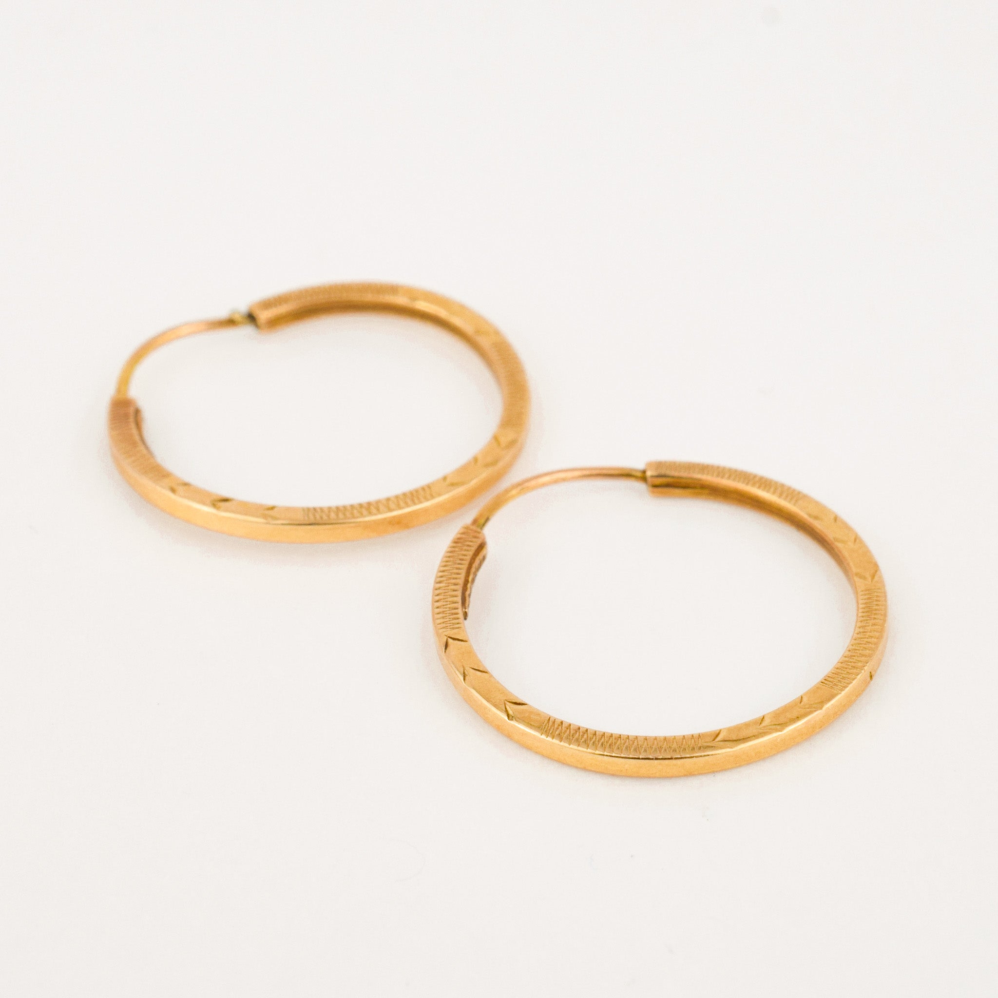 vintage 18k 25.8 mm Etched Gold Hoops