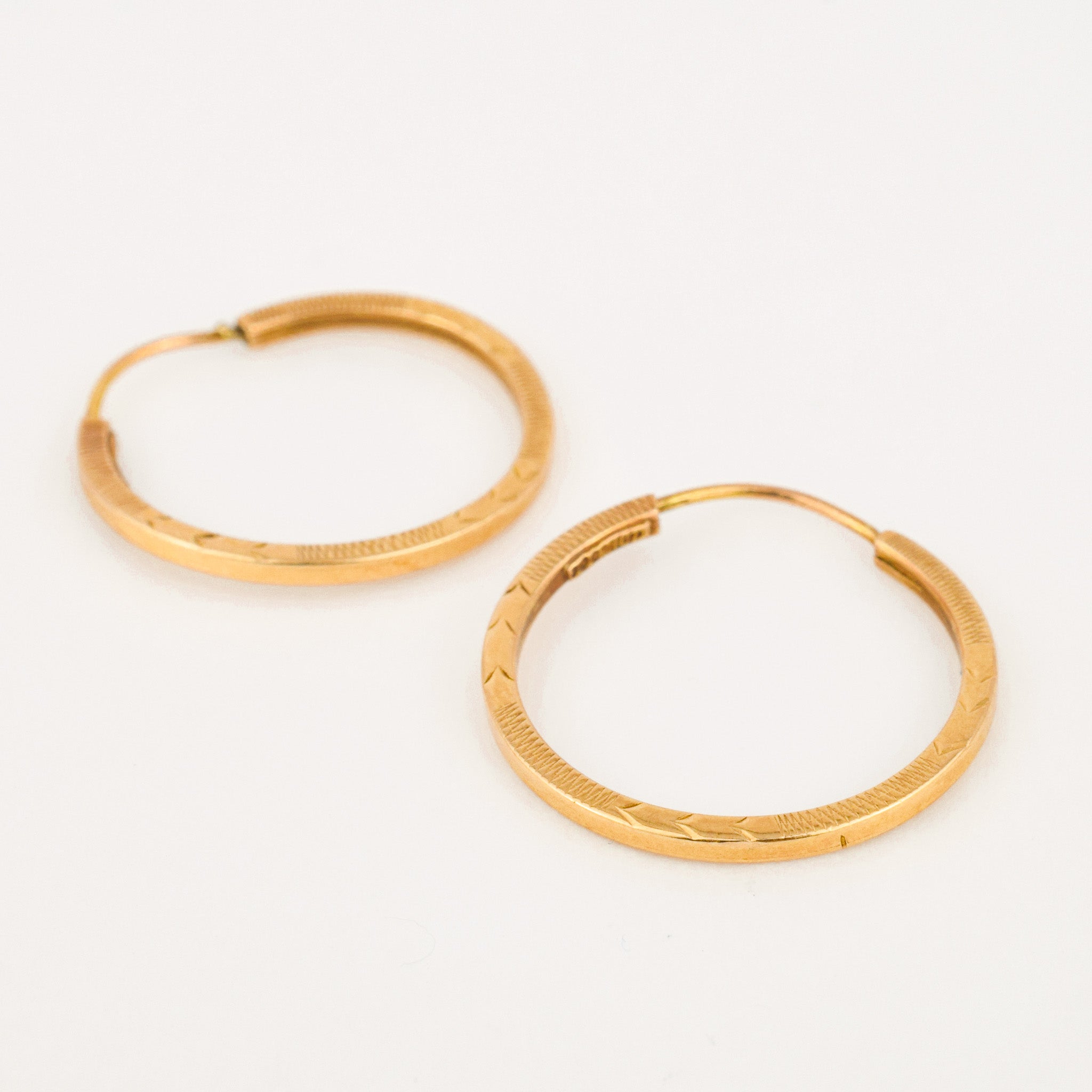 vintage 18k 25.8 mm Etched Gold Hoops