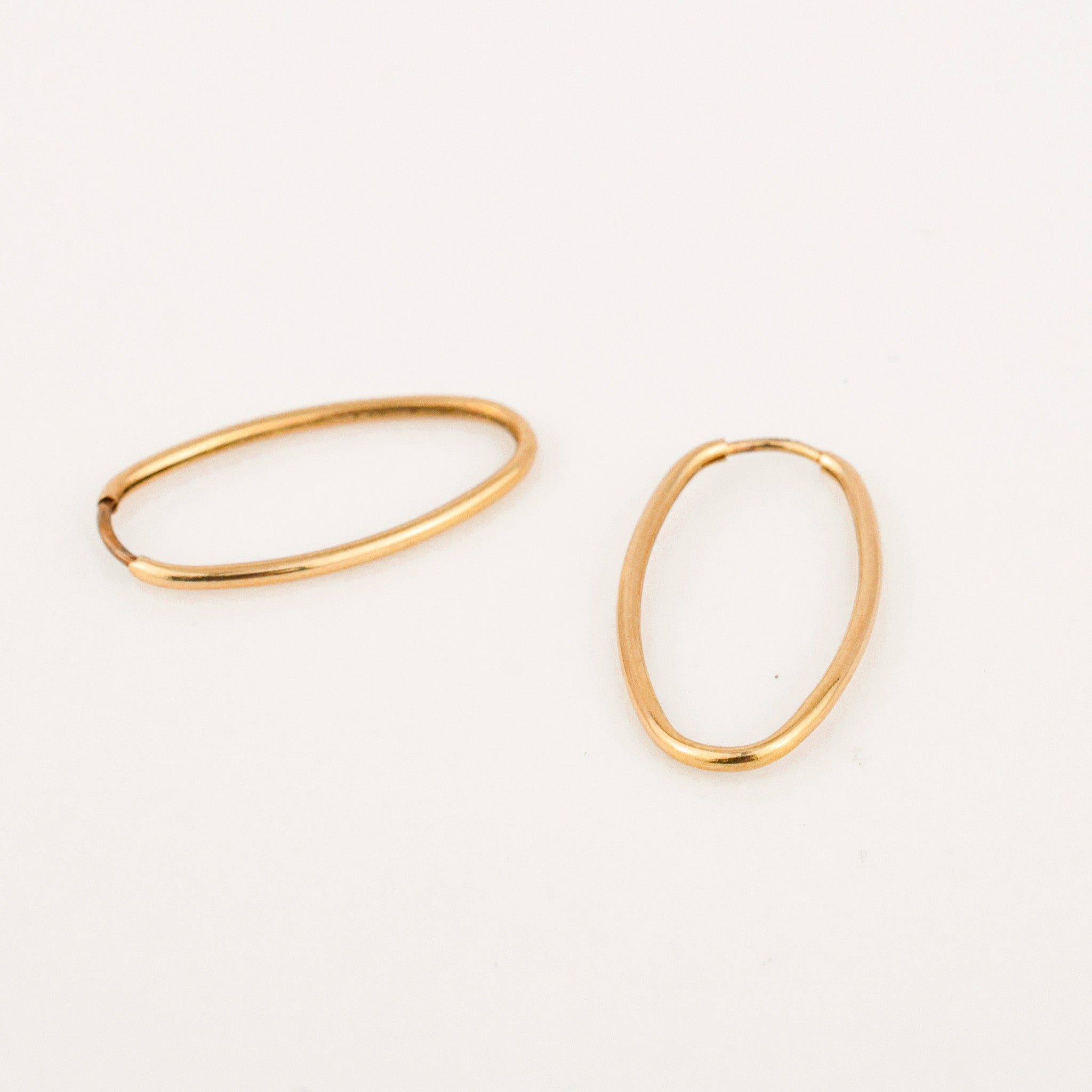 21.6 mm Oval Sleeper Hoops