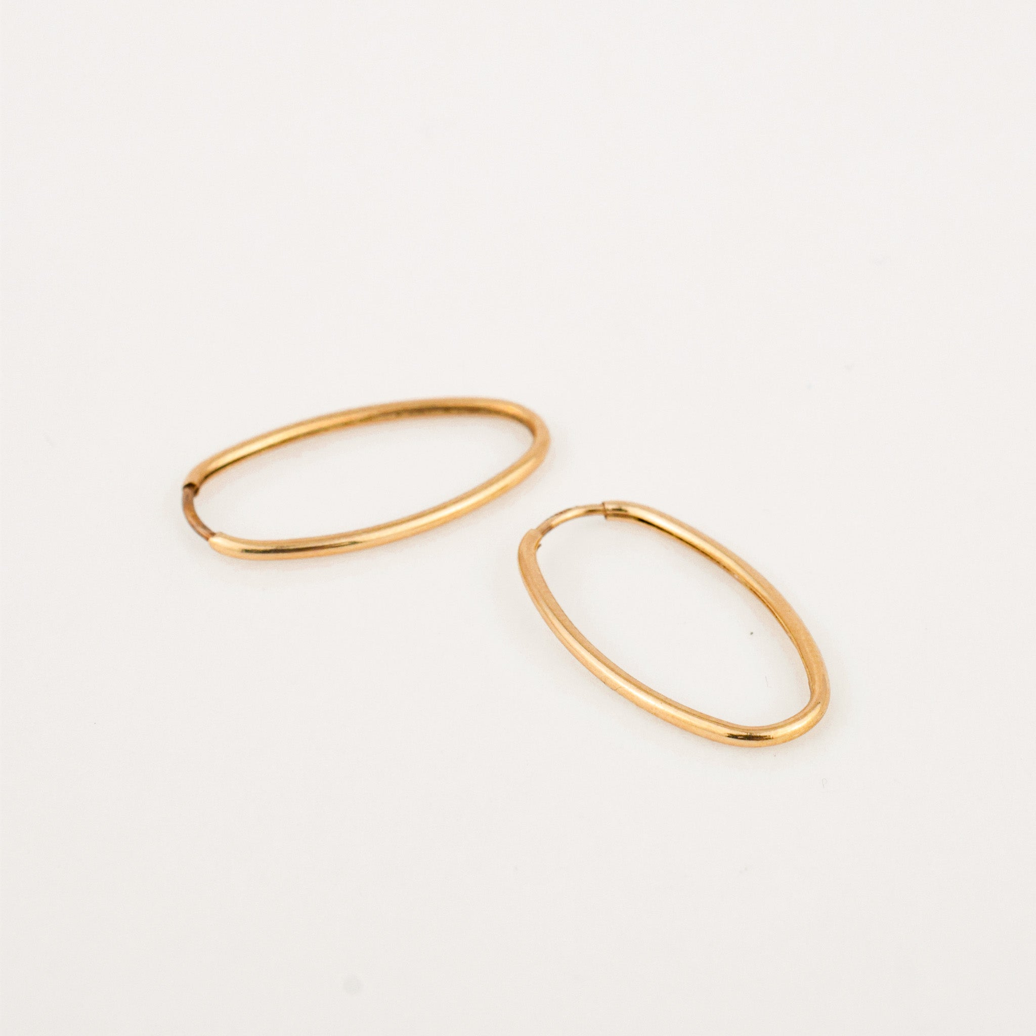 21.6 mm Oval Sleeper Hoops