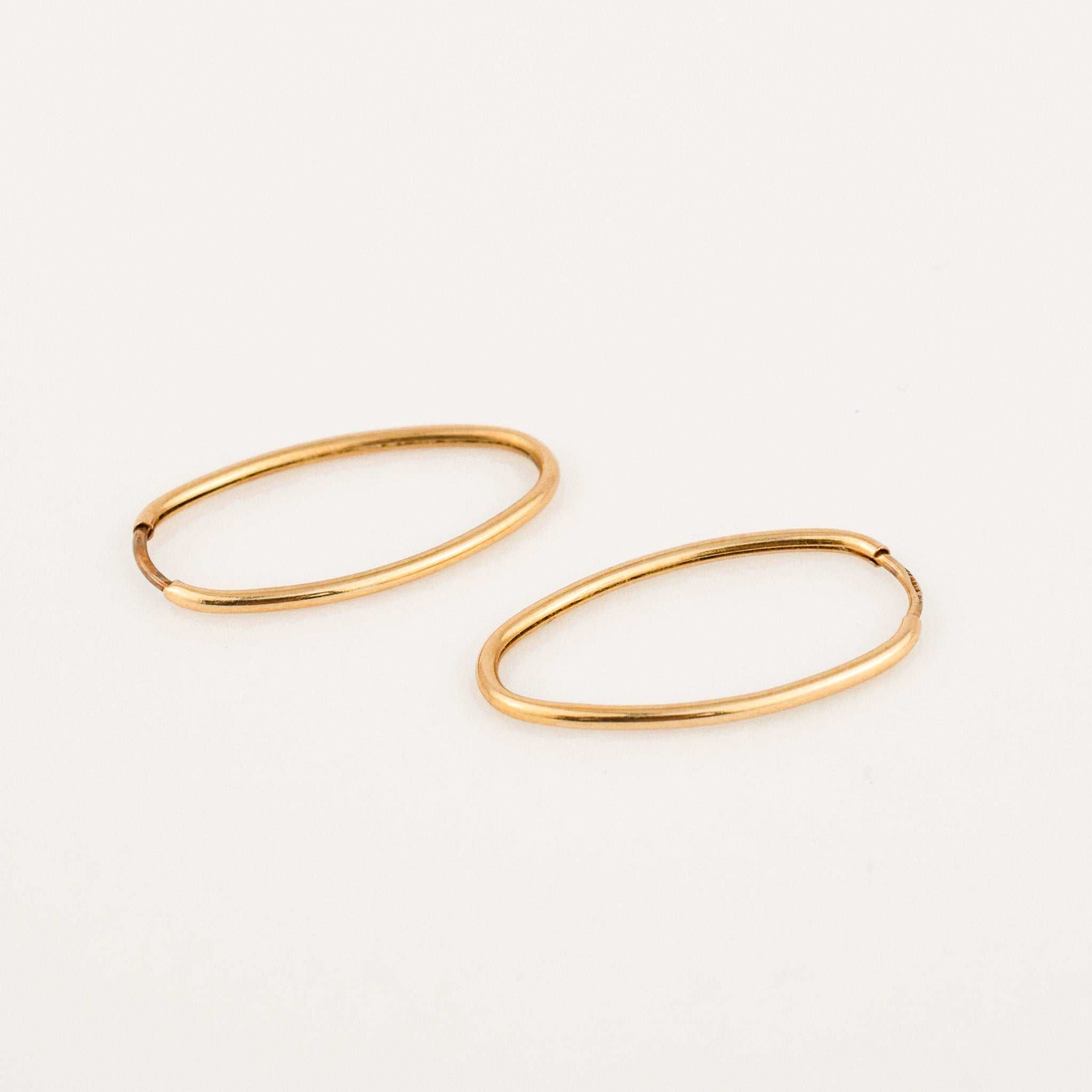 21.6 mm Oval Sleeper Hoops