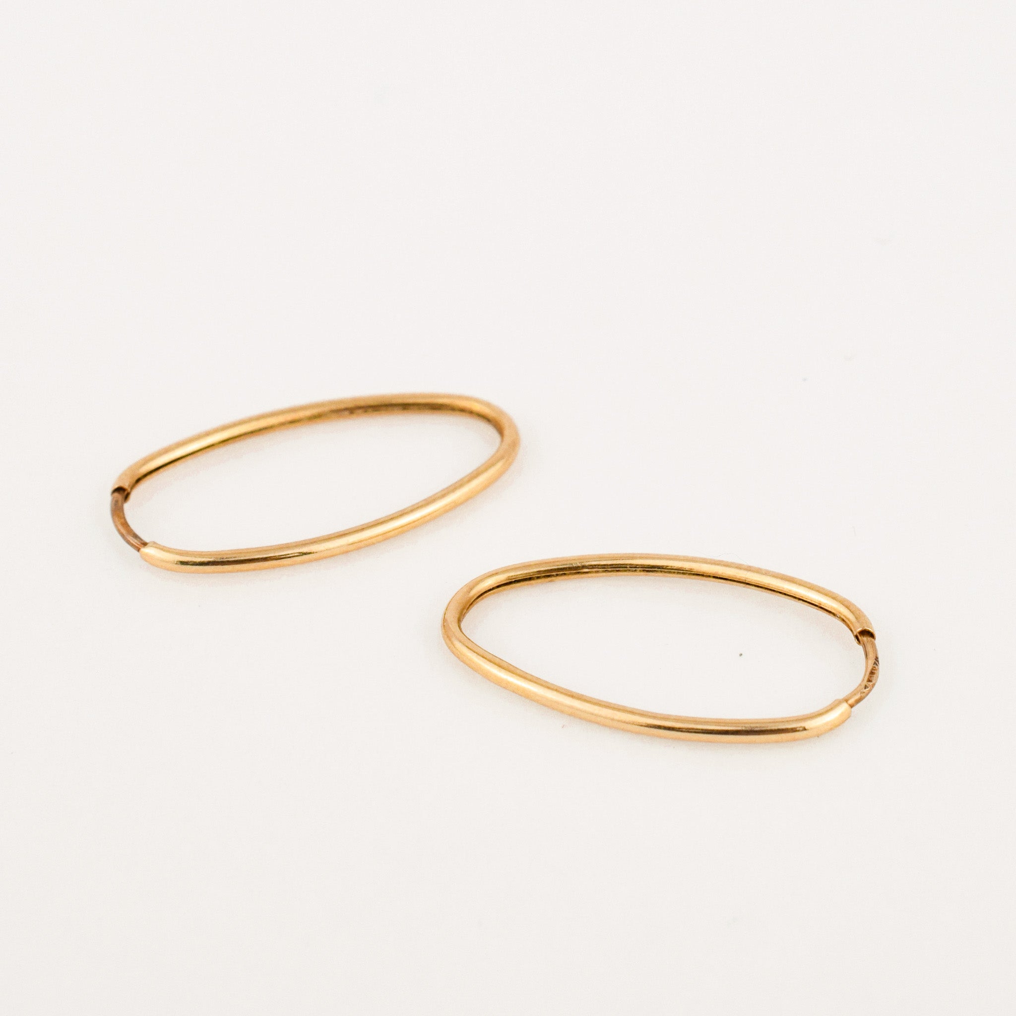 21.6 mm Oval Sleeper Hoops