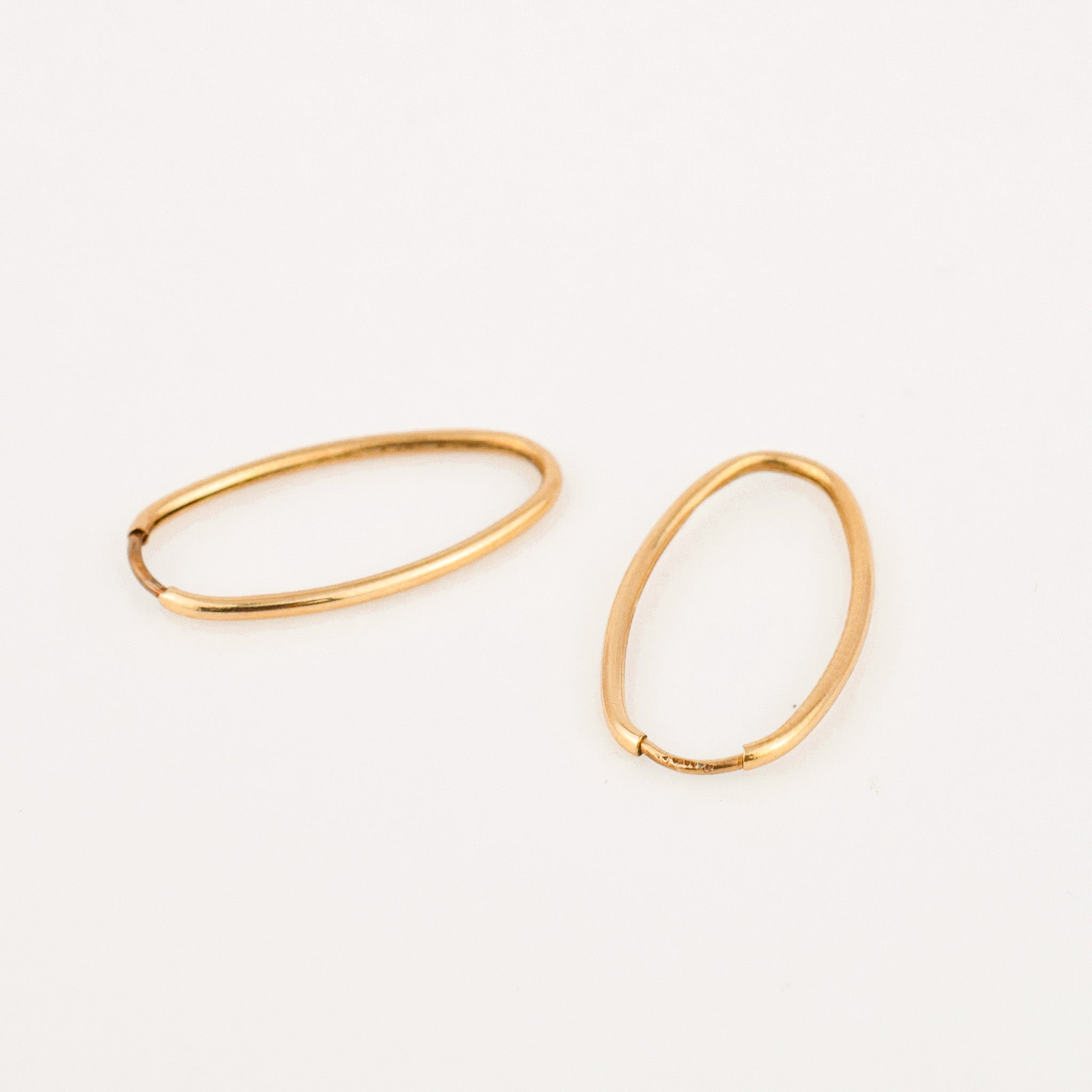 21.6 mm Oval Sleeper Hoops