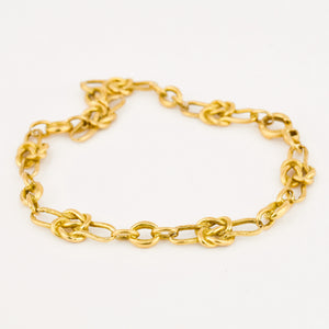 8", 18k Antique Love Knot Bracelet