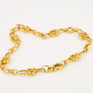 8", 18k Antique Love Knot Bracelet