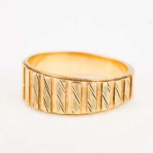 vintage 6.6mm Linear Gold Band