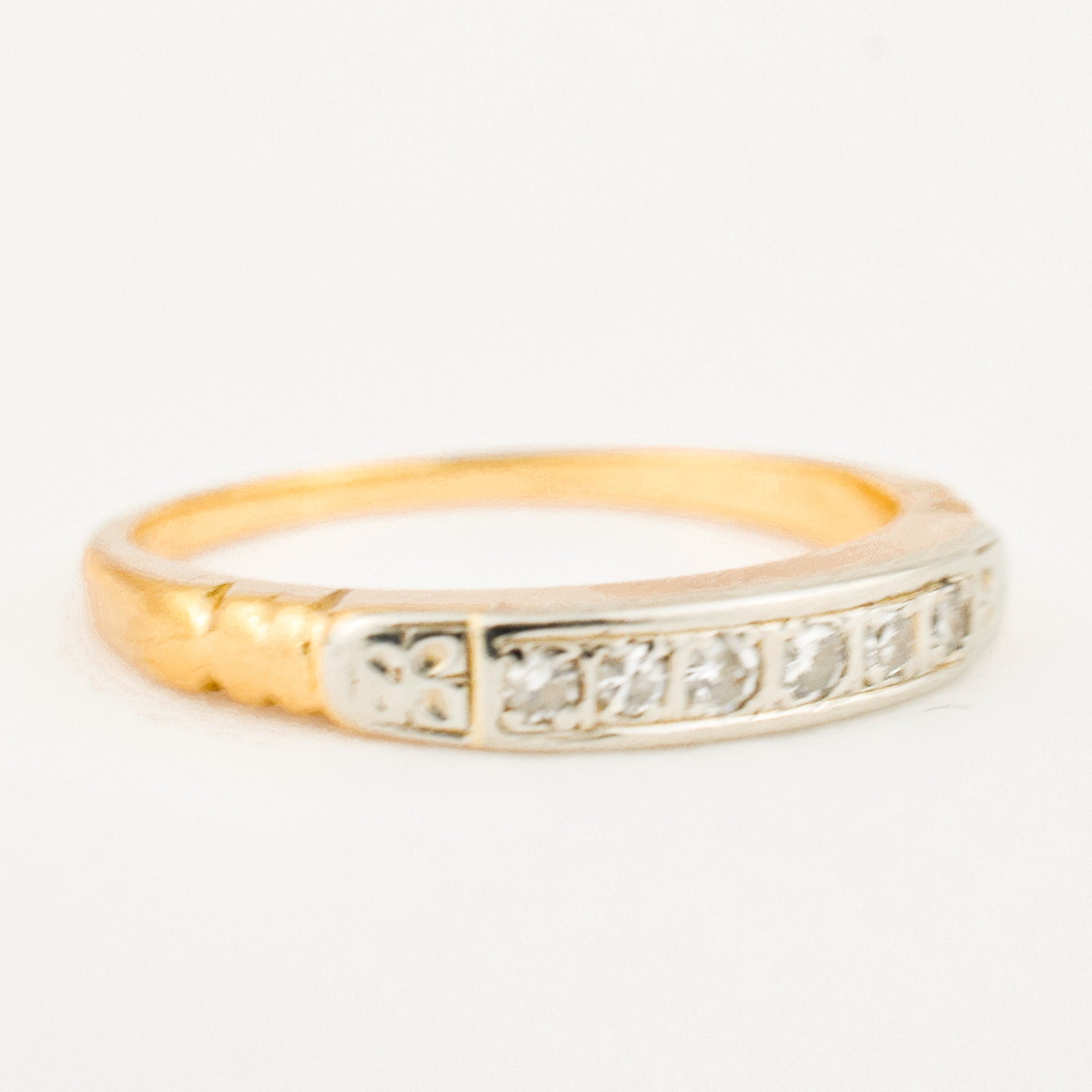 antique 6 Diamond Two-Toned Band