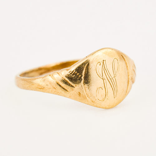 vintage gold 'n' signet ring 