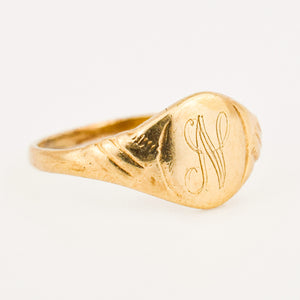 vintage gold 'n' signet ring 