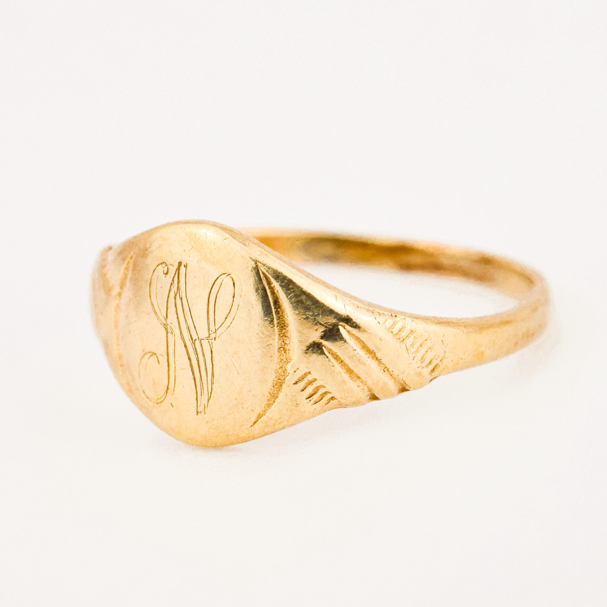 vintage gold 'n' signet ring 