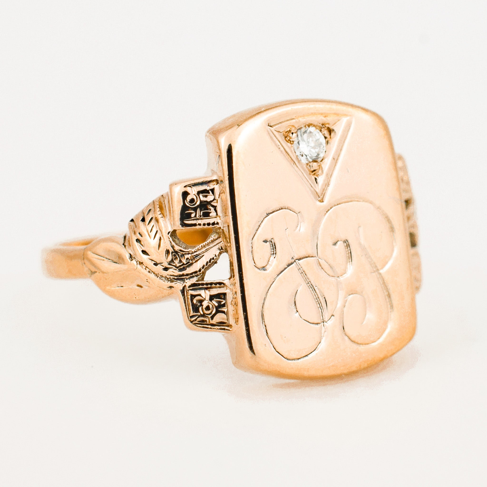 vintage gold 'JP' Signet Ring