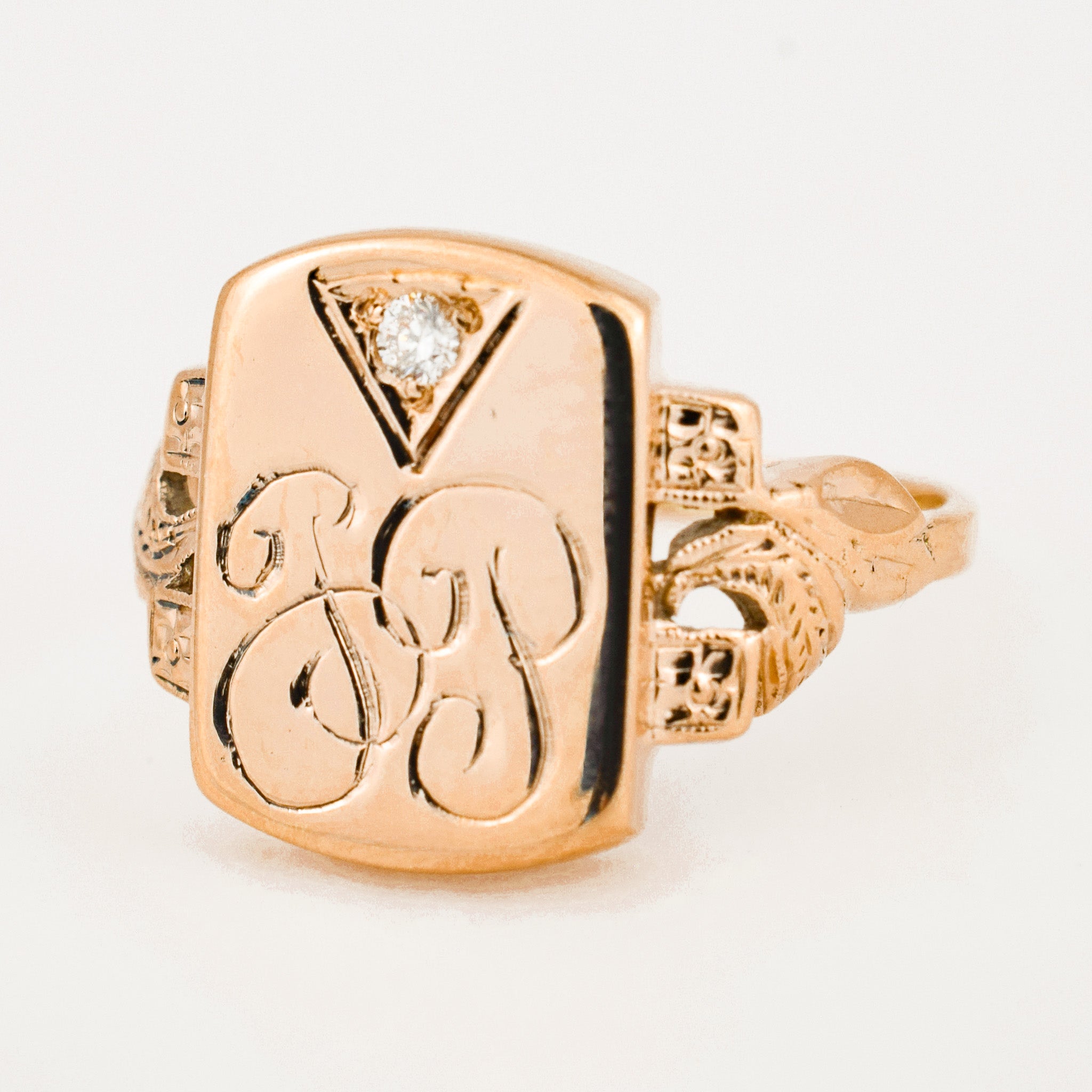 vintage gold 'JP' Signet Ring