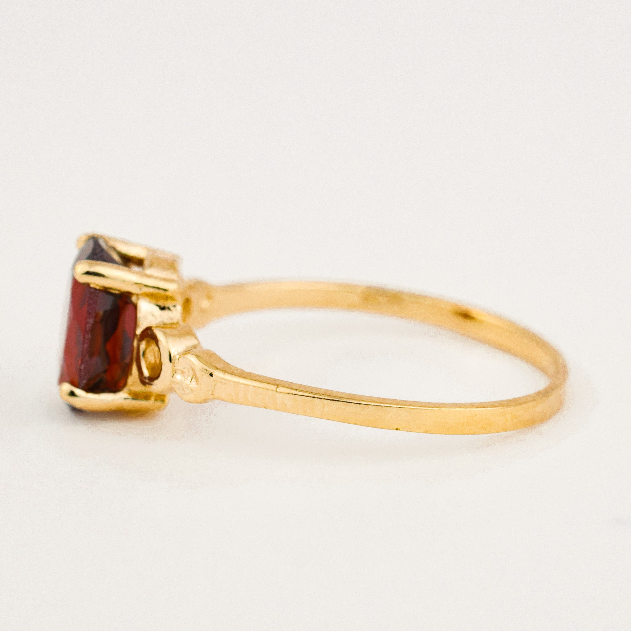 Solitaire Garnet Ring