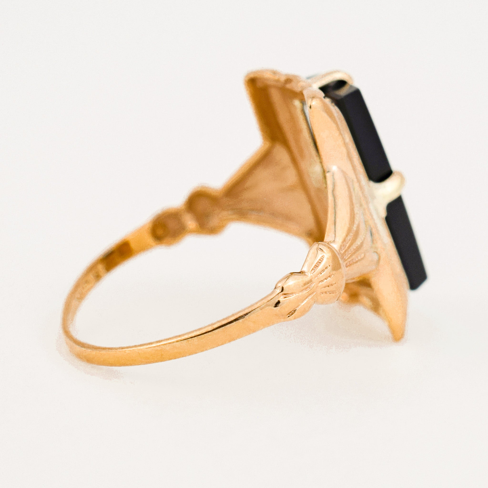 vintage Black Onyx Romantic Ring