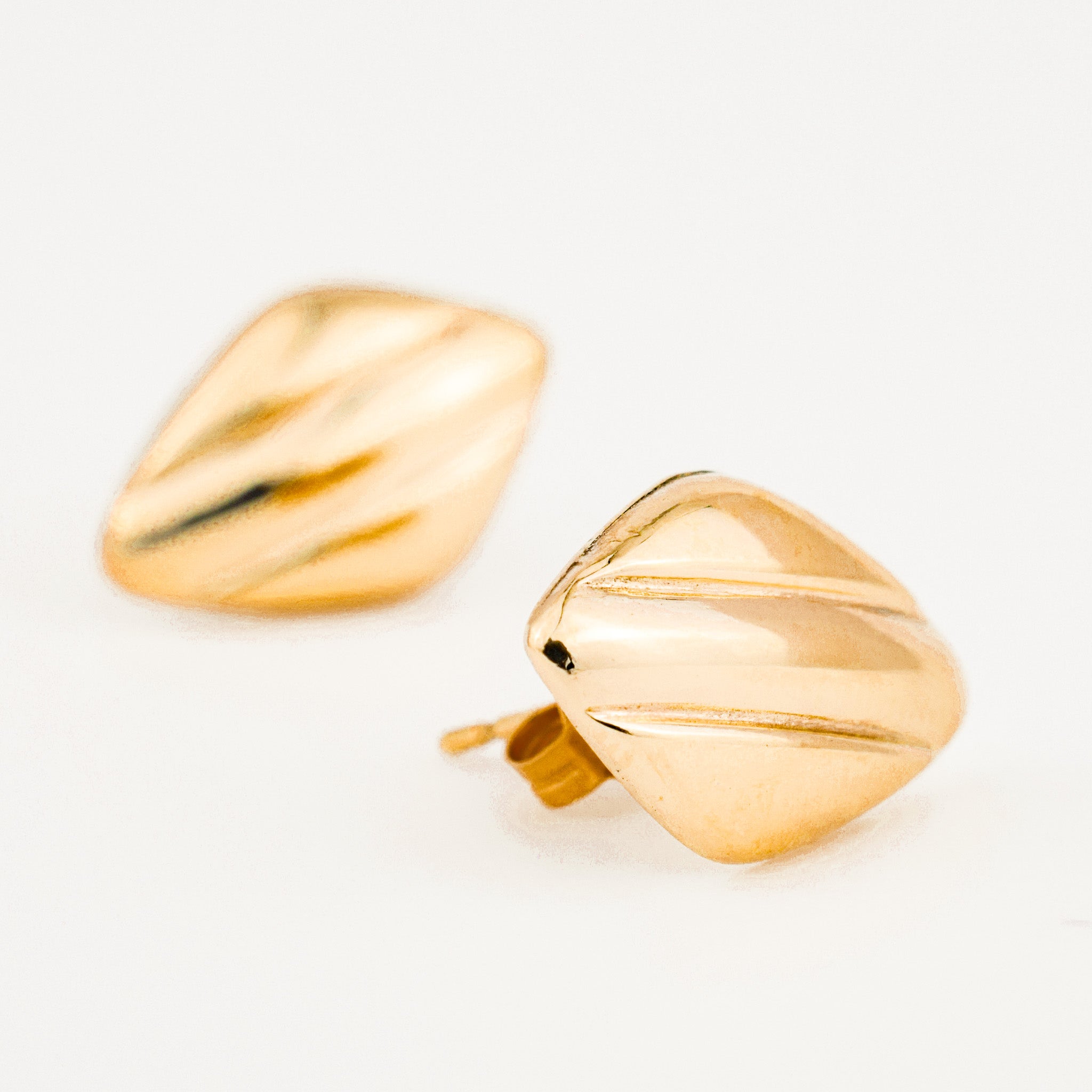 vintage gold Retro Stud Earrings