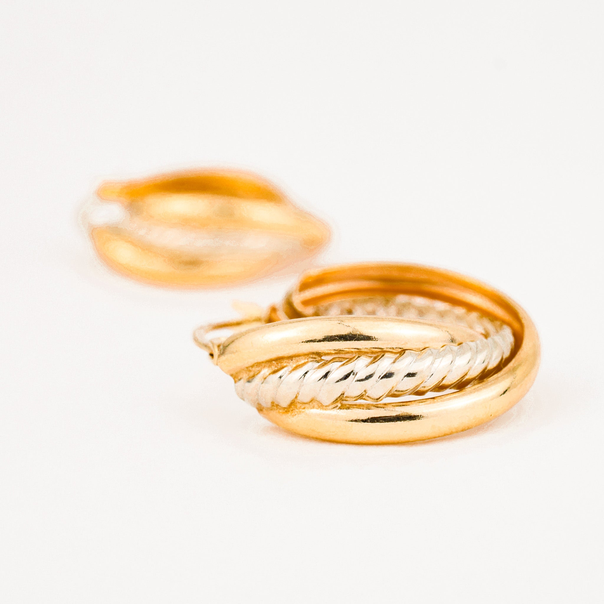 vintage 22.2mm Twisted Two-Tone Rope Hoops