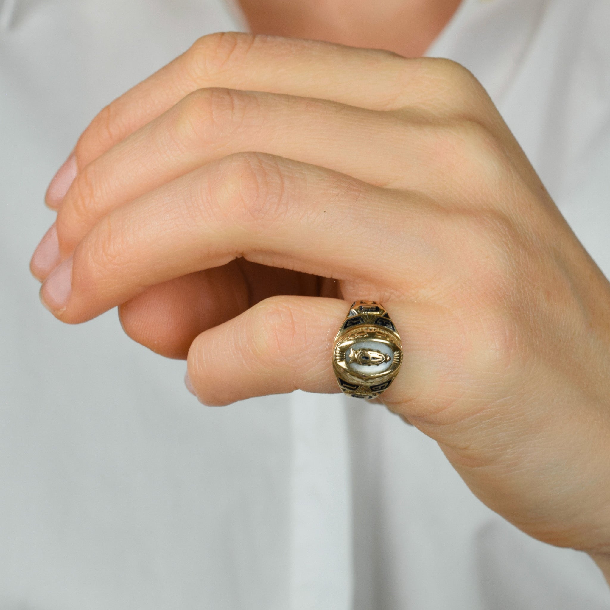 vintage 'R' Jostens 1973 school ring