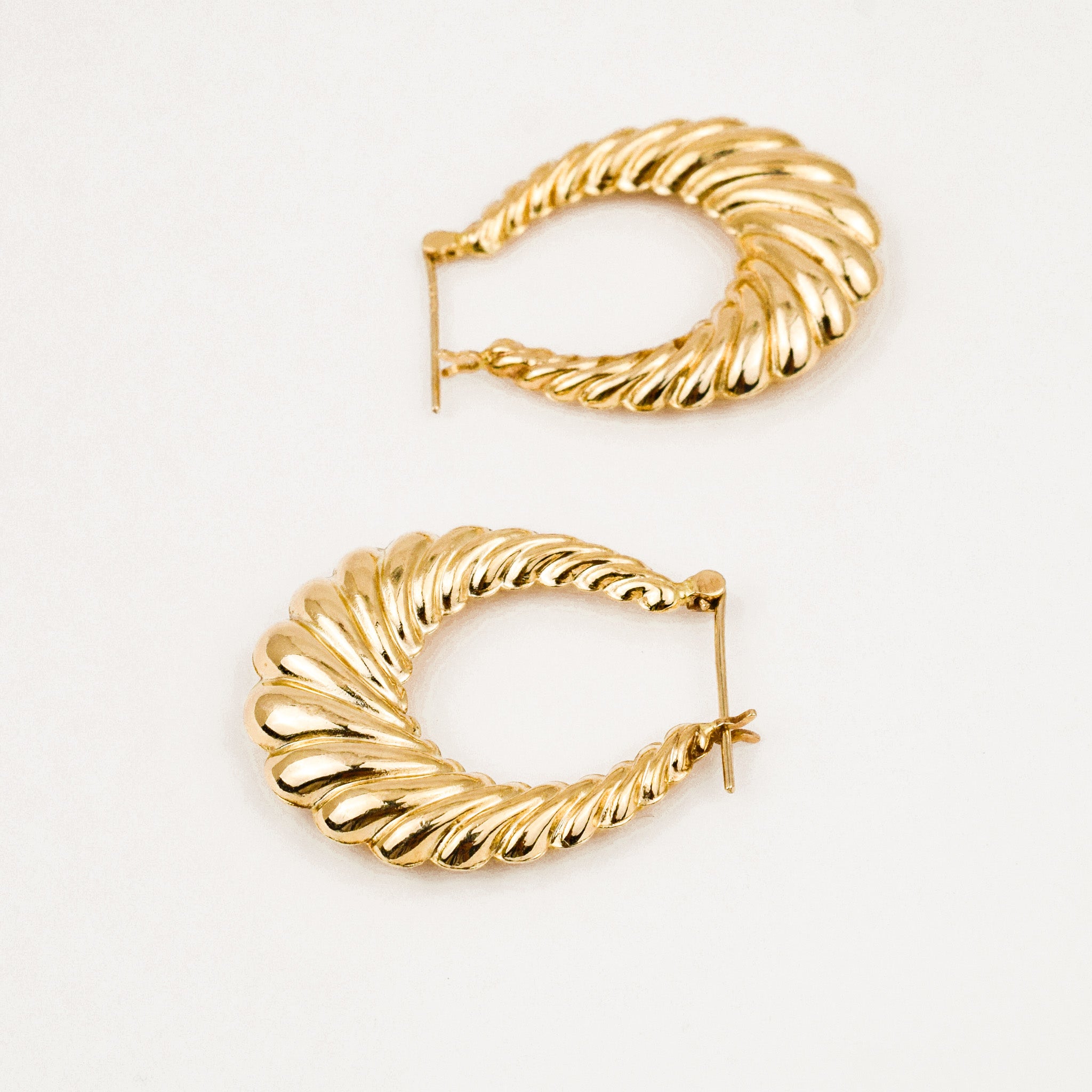32mm Large Oval Twist Hoops