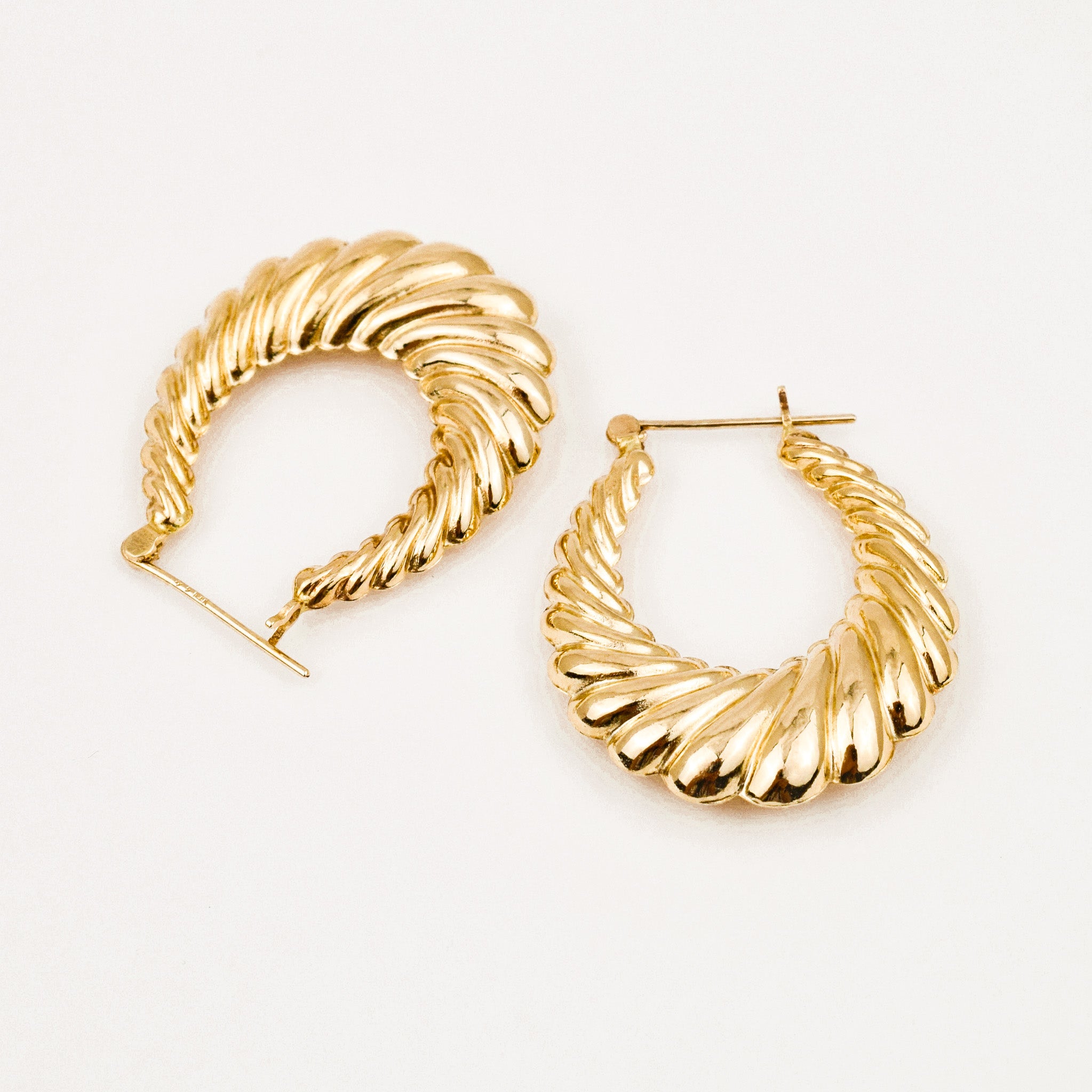32mm Large Oval Twist Hoops
