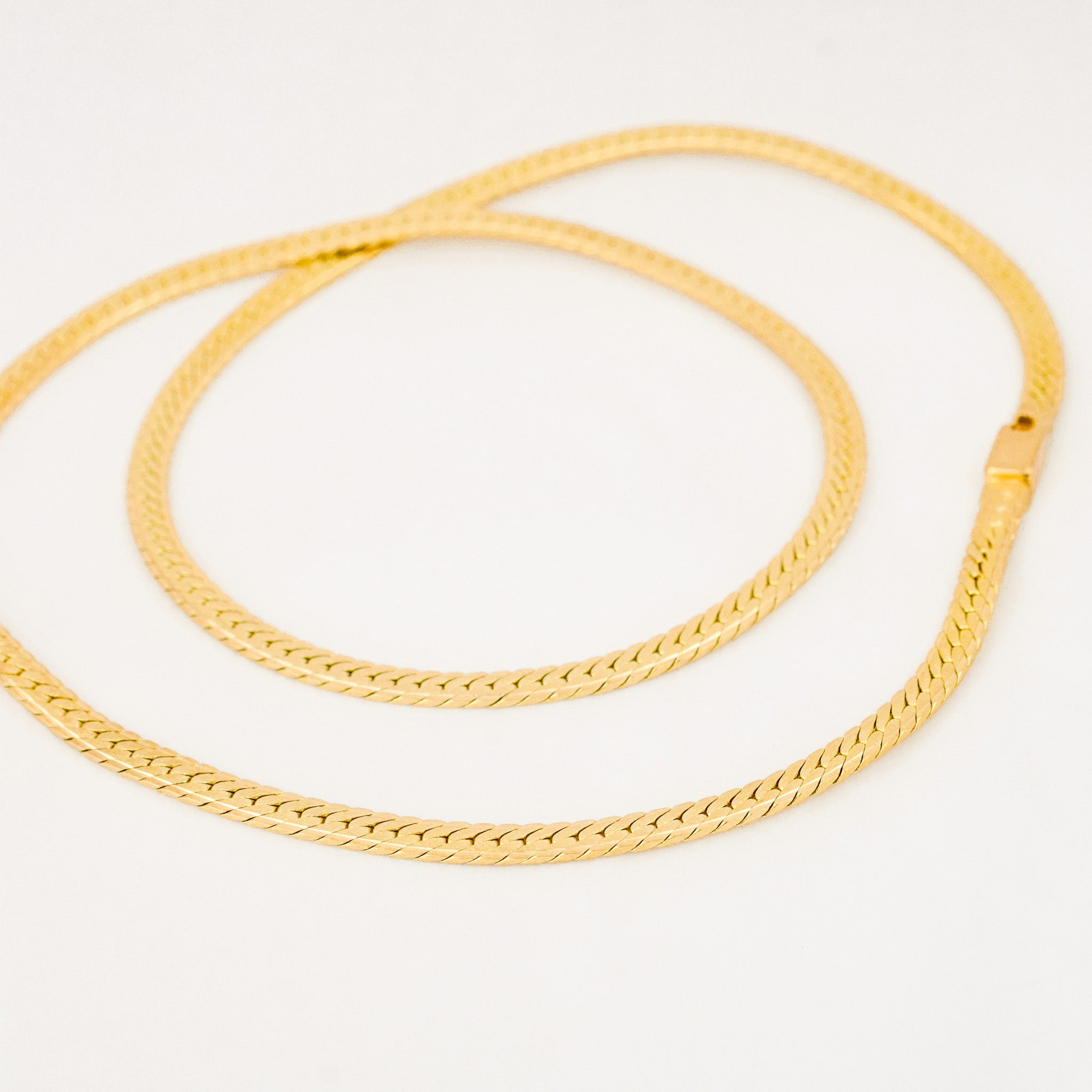 vintage 14k 18” Sleek Herringbone Necklace