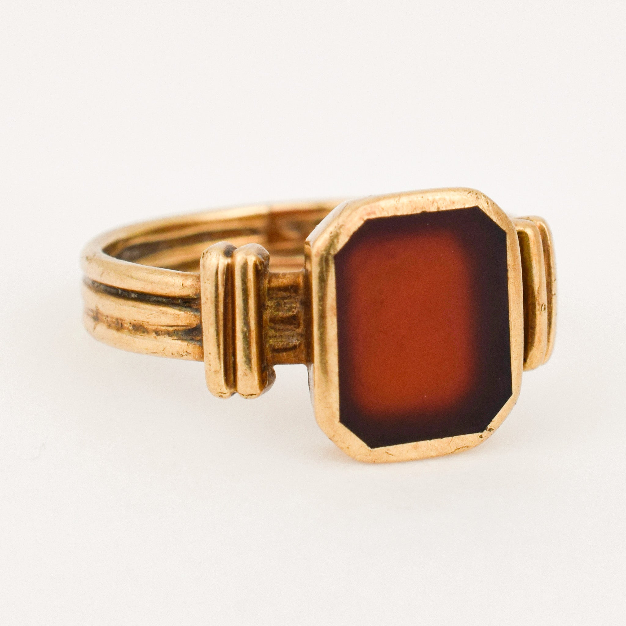 antique Chalcedony Solitaire RIng, Folklor\