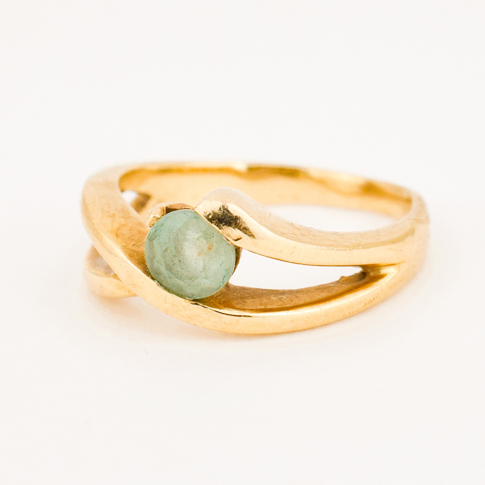 Green Quartz Crossover Ring