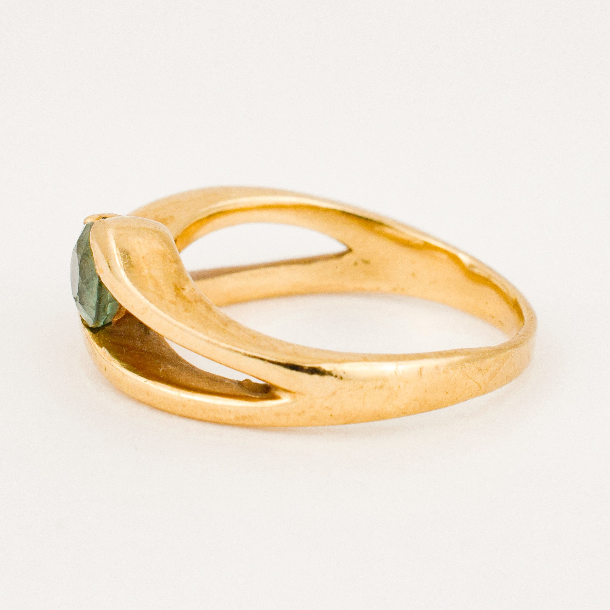 vintage Green Quartz Crossover Ring
