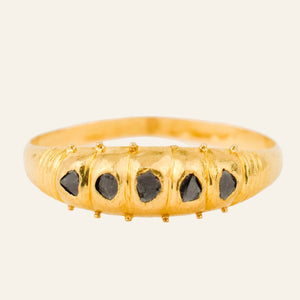 Victorian 5 Diamond Chip Band