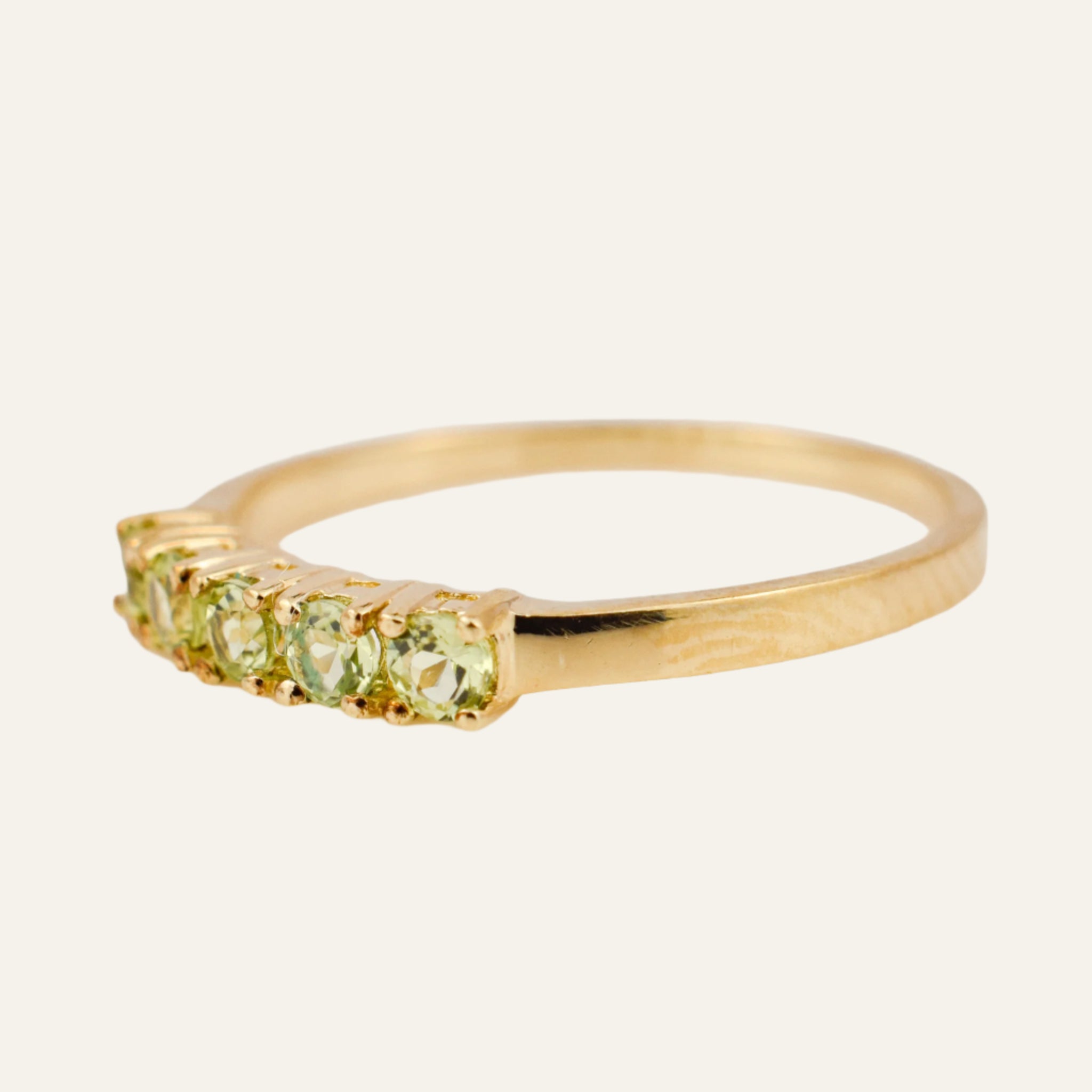 5 Peridot Gold Band