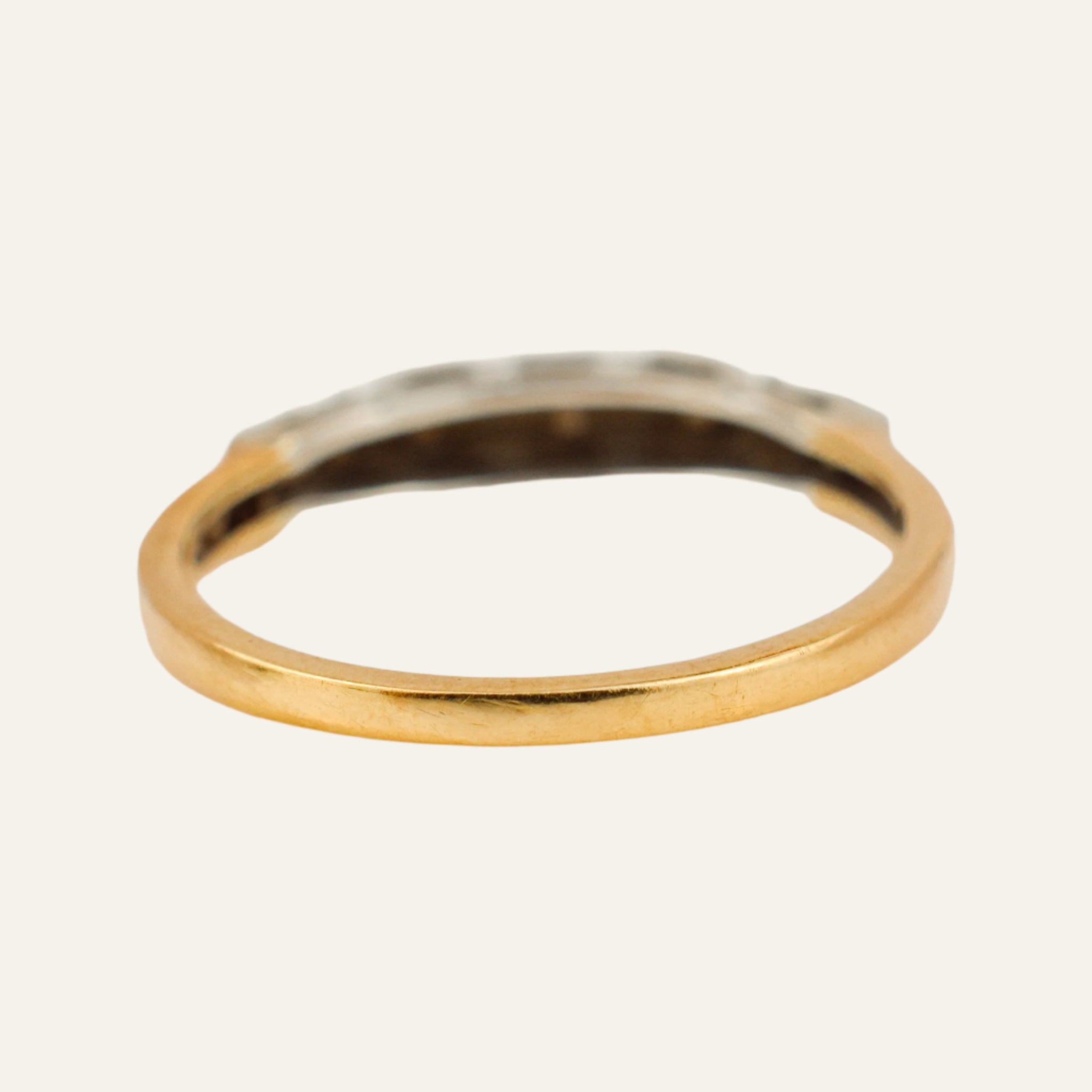 7 Diamond Vintage Gold Band