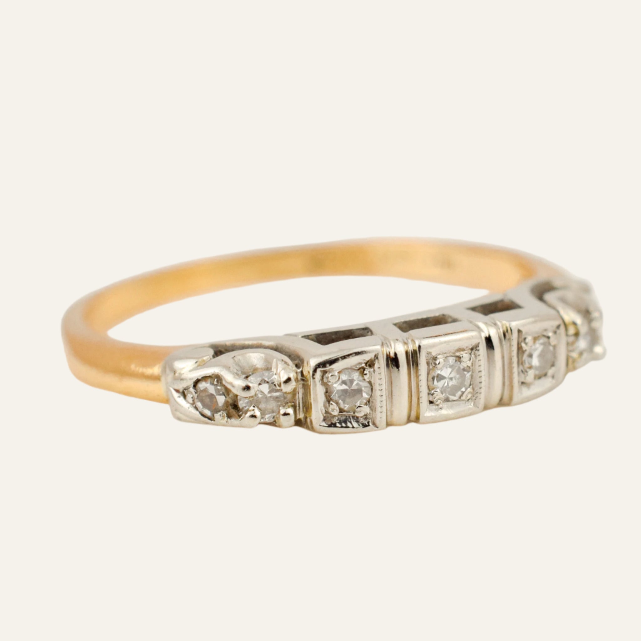 7 Diamond Vintage Gold Band