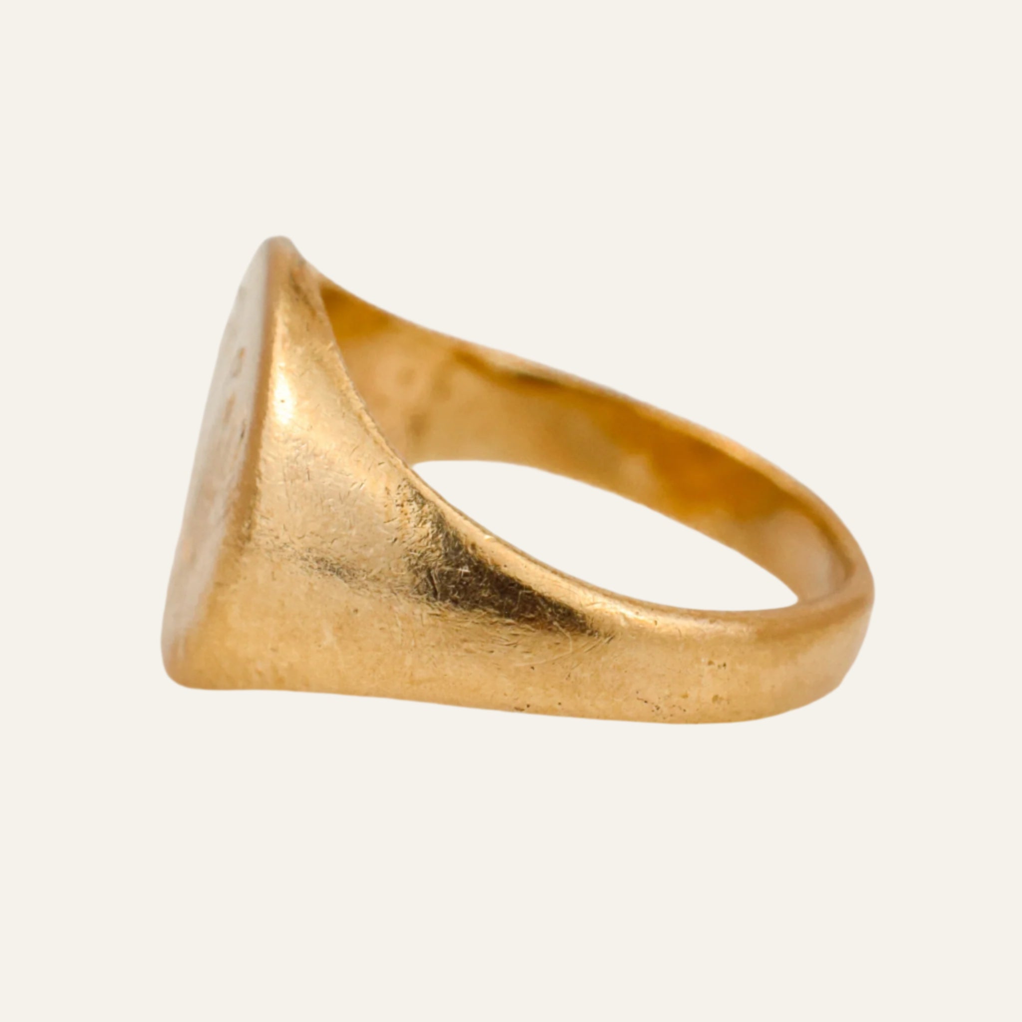 'MW' Signet Ring