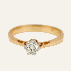 Classic Solitaire Diamond Ring