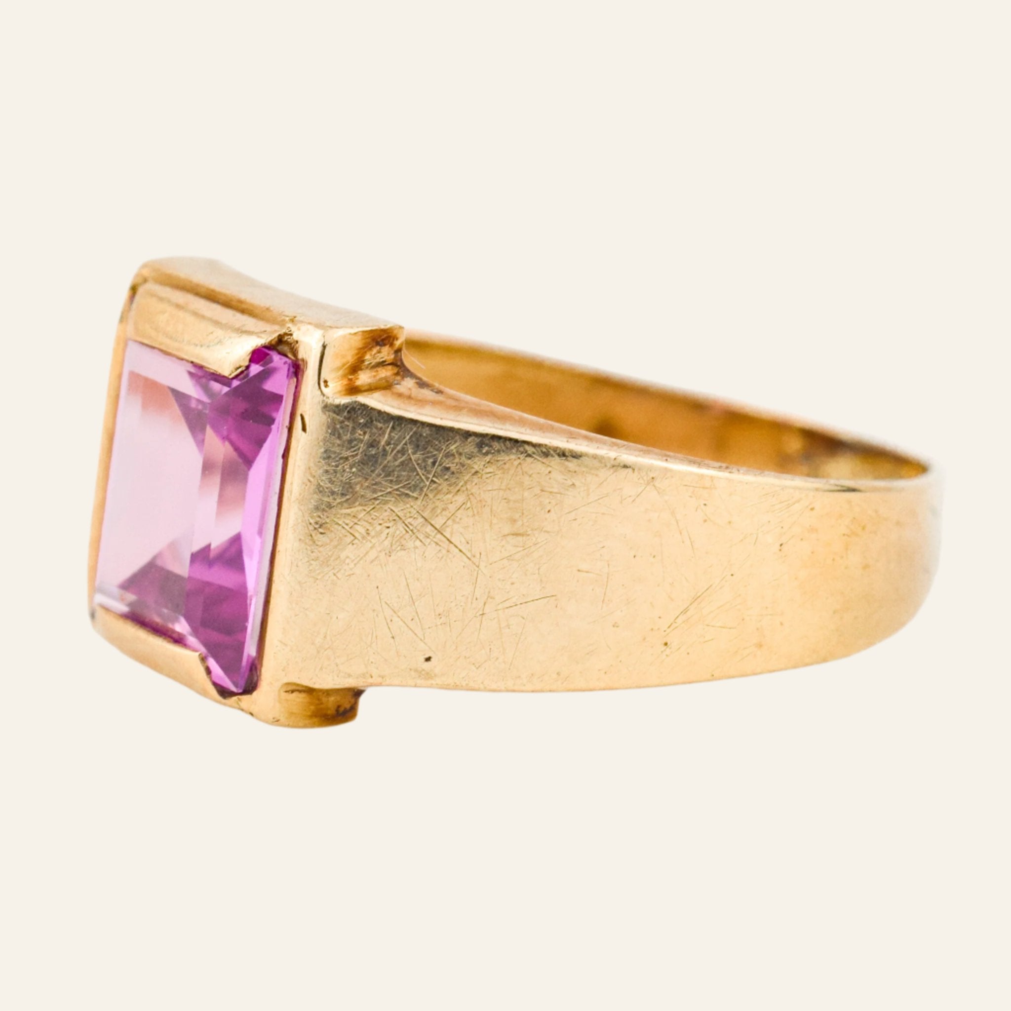 Sleek Pink Stone Gold Ring